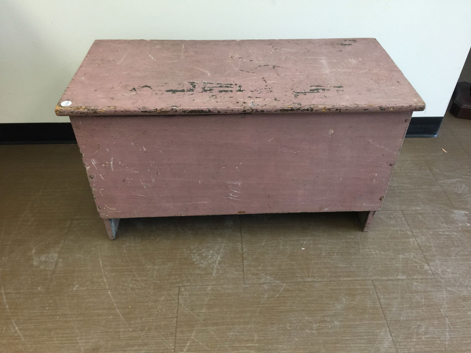 Paint Decorated Blanket Chest (1 of 3)