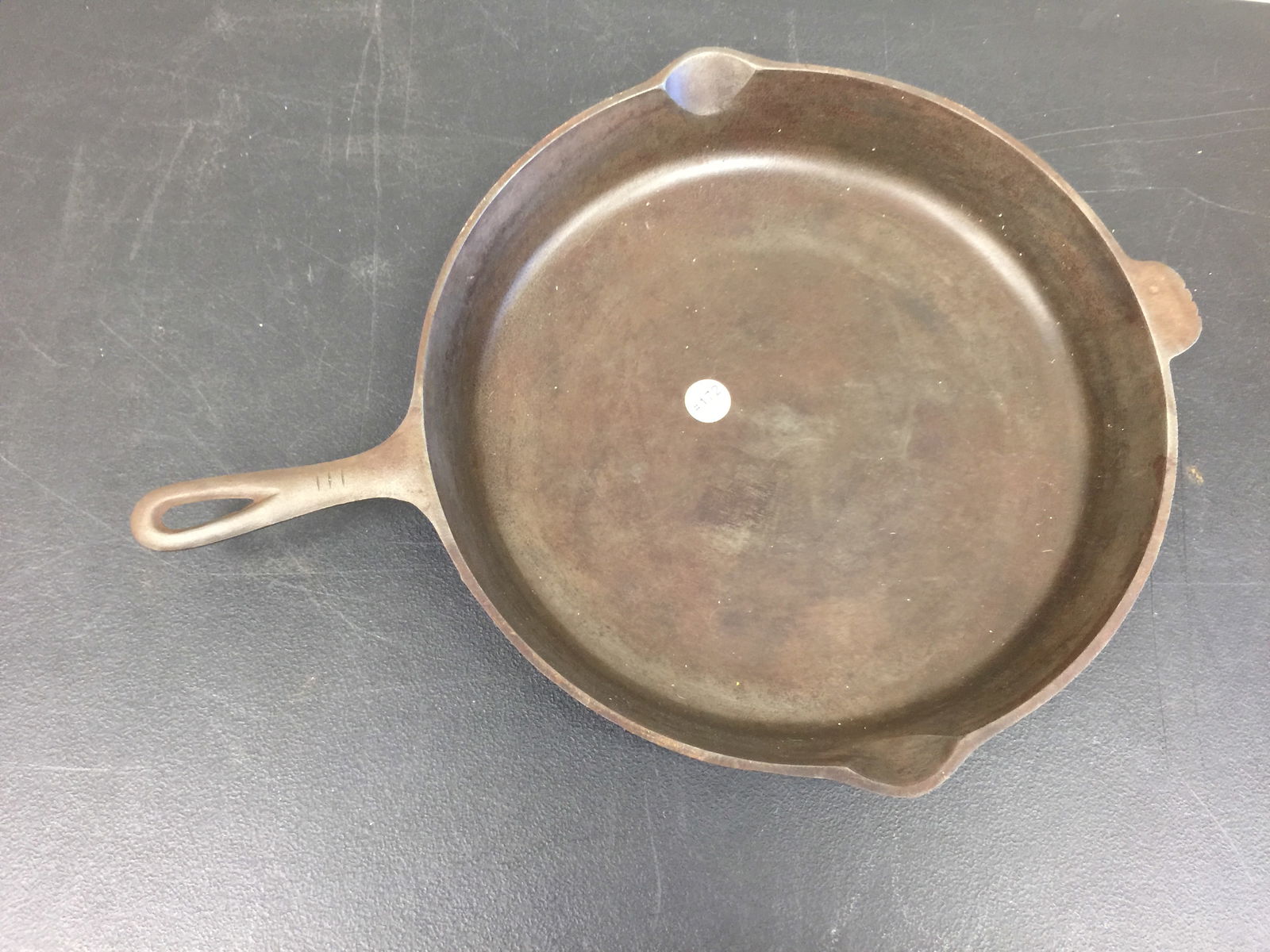 Vintage Wapak Cast Iron Pan (1 of 5)