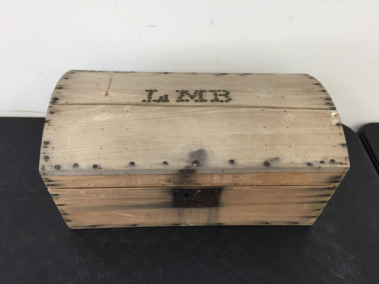 Antique Dome Top Box (1 of 3)