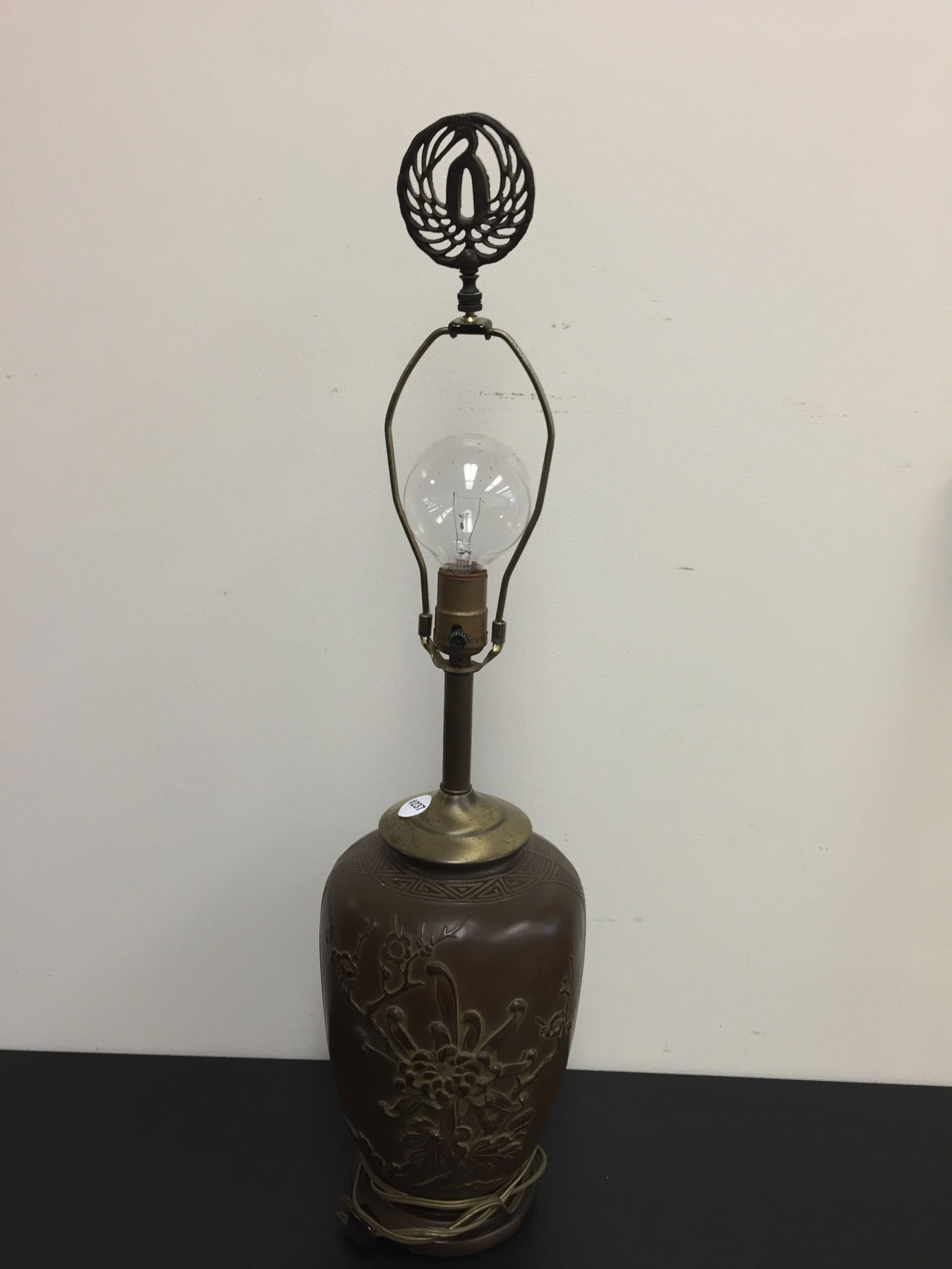 Bronze Asian Lamp (1 of 6)