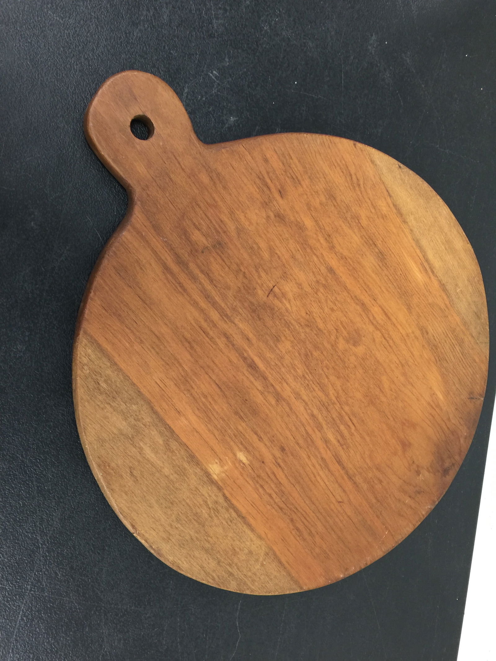 Primtiive Pie Board: 21"W.