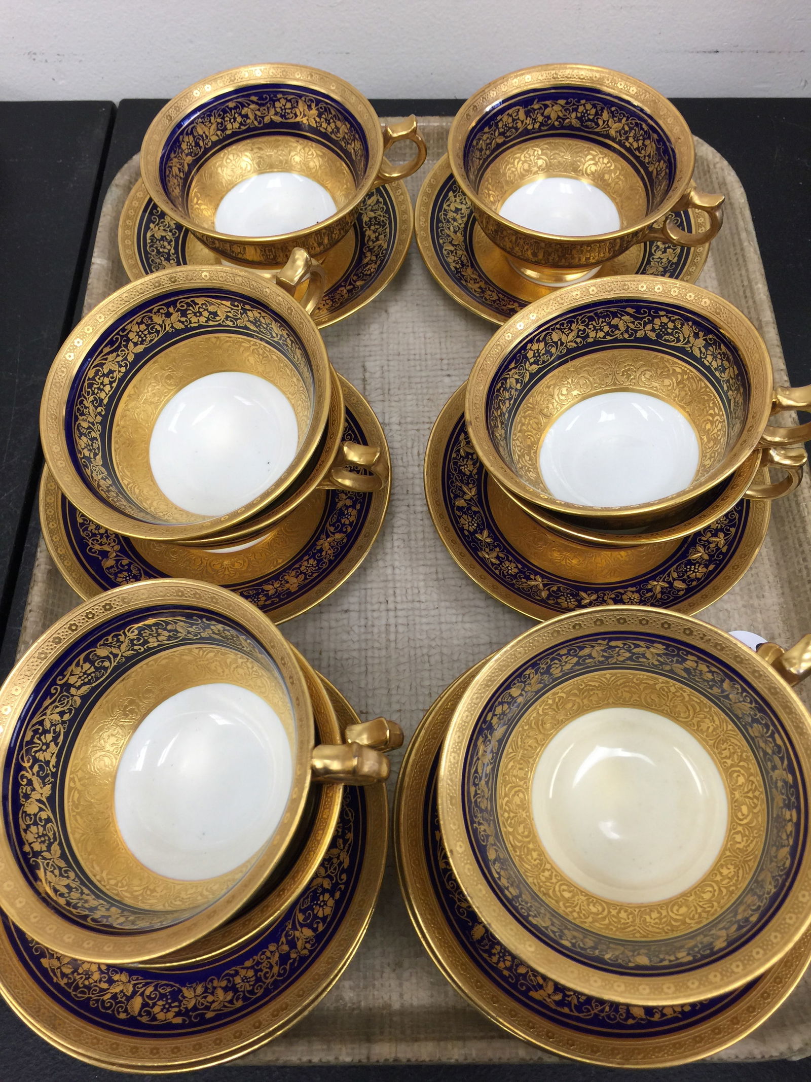 Set of Cobalt & Gilt Cups & Saucers (1 of 5)