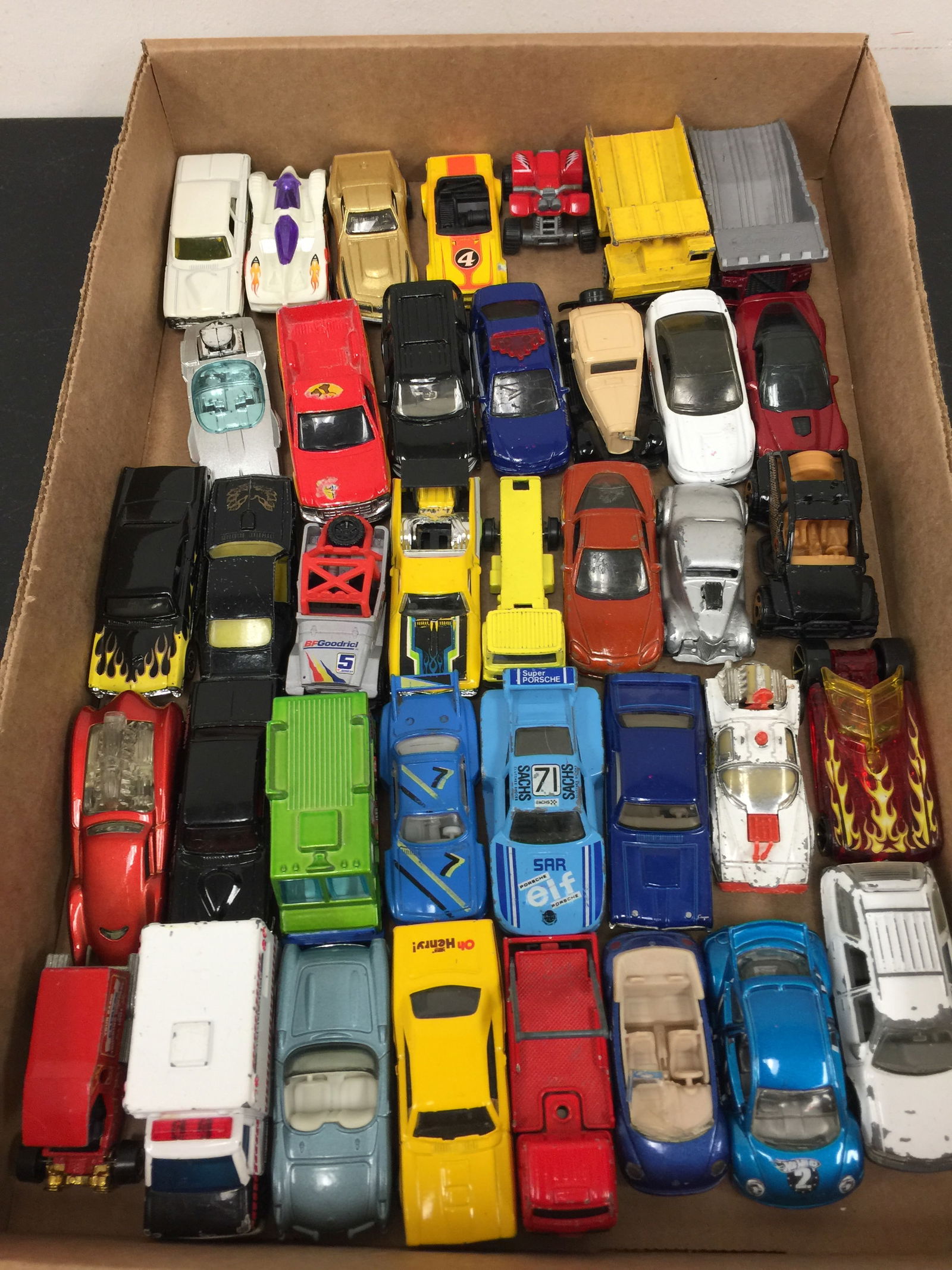 Hot Wheels Matchbox Plus (1 of 3)