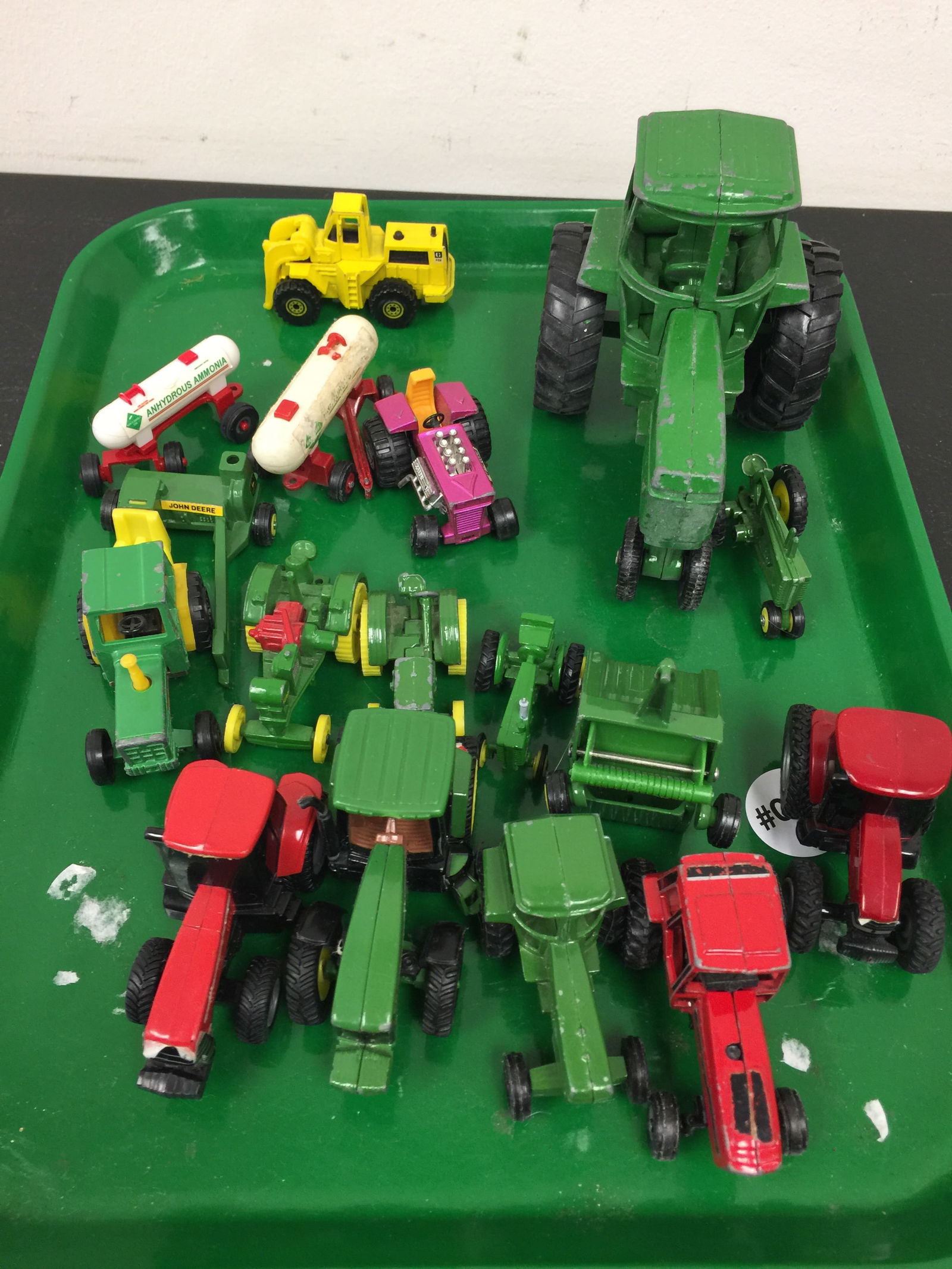 Hot Wheels Matchbox Plus: Selection of hot wheels, matchbox, plus