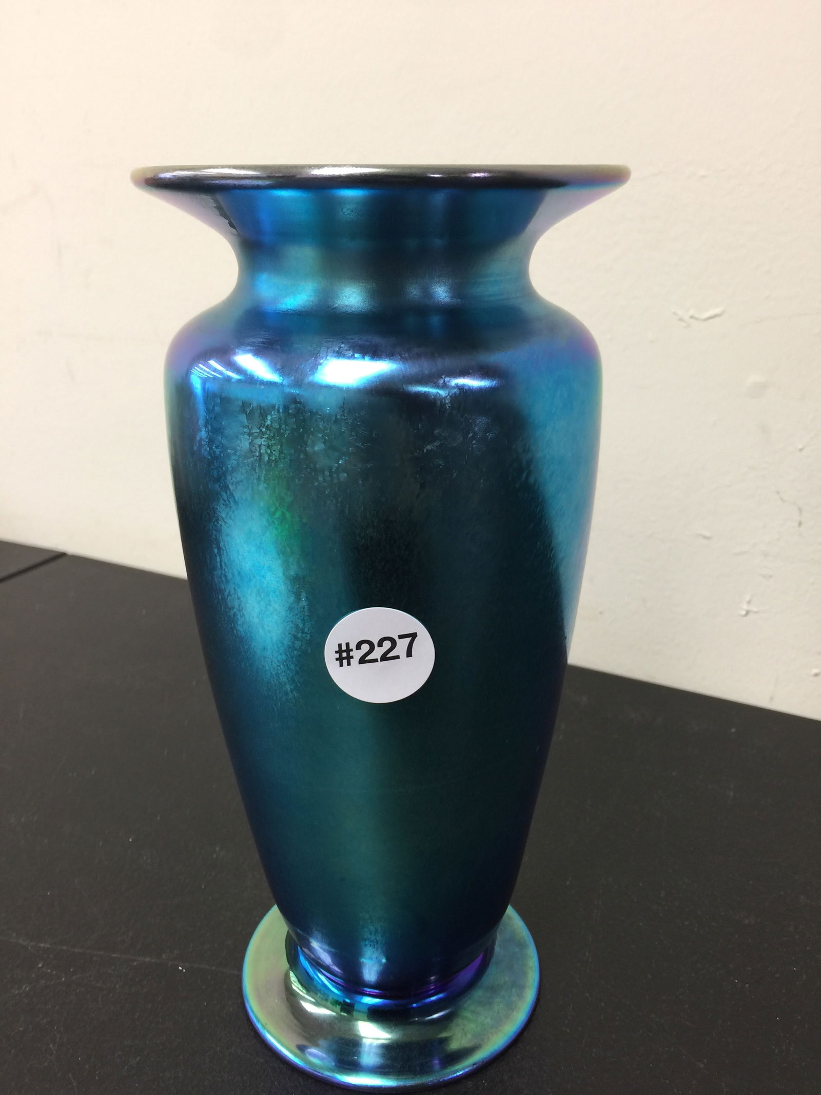 Steuben Aurene Iridescent Vase (1 of 3)