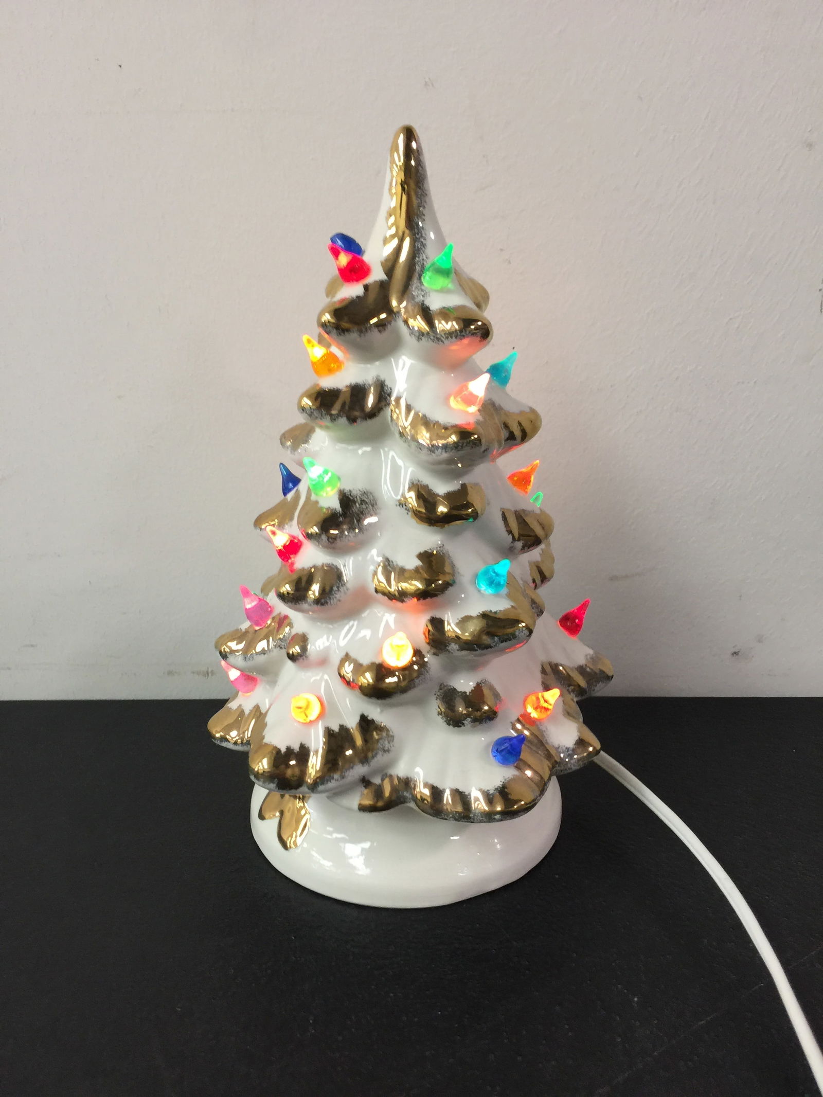 Vintage Ceramic Christmas Tree (1 of 4)