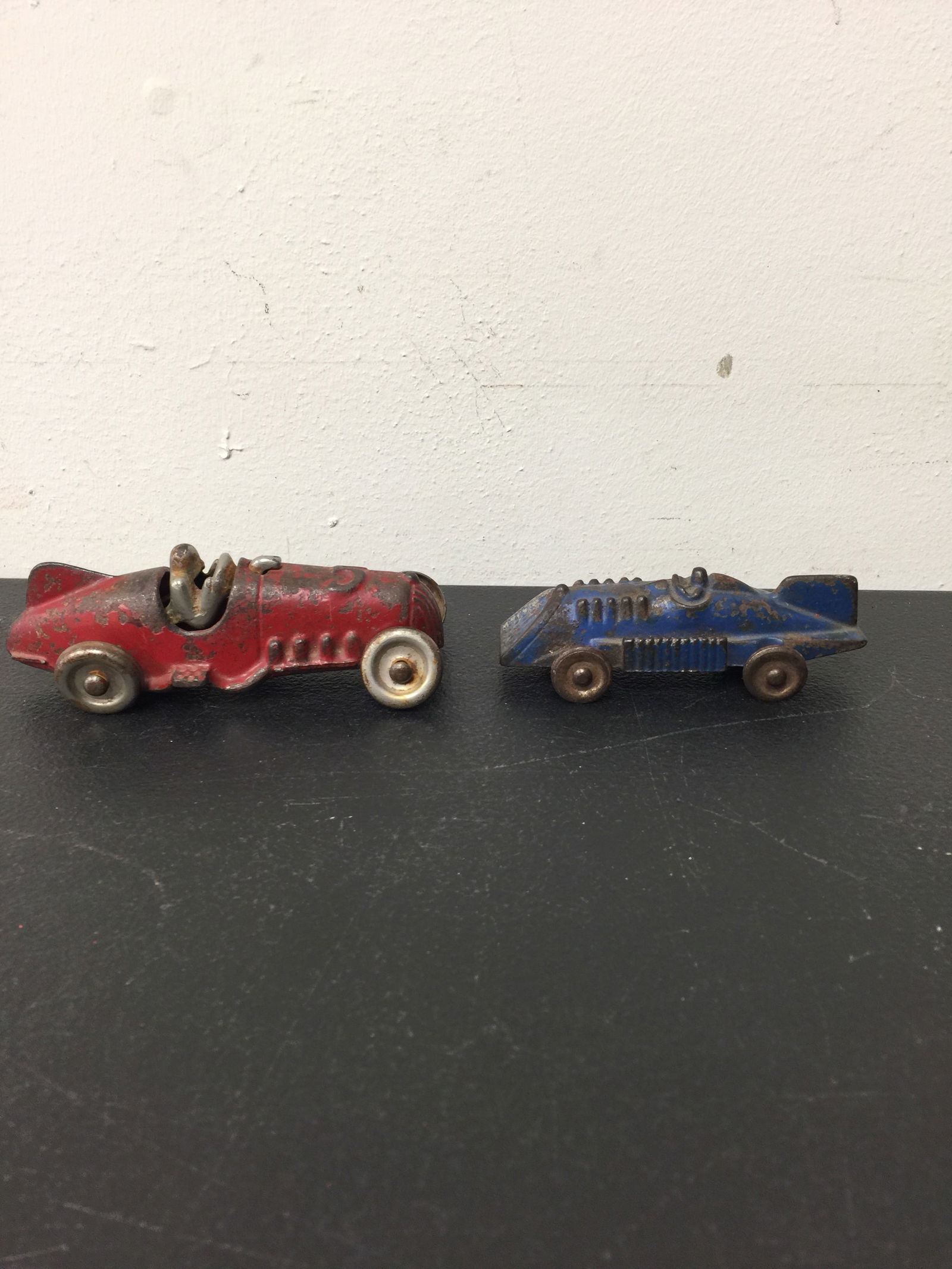 2 Hubley Cast Iron Racers (1 of 5)
