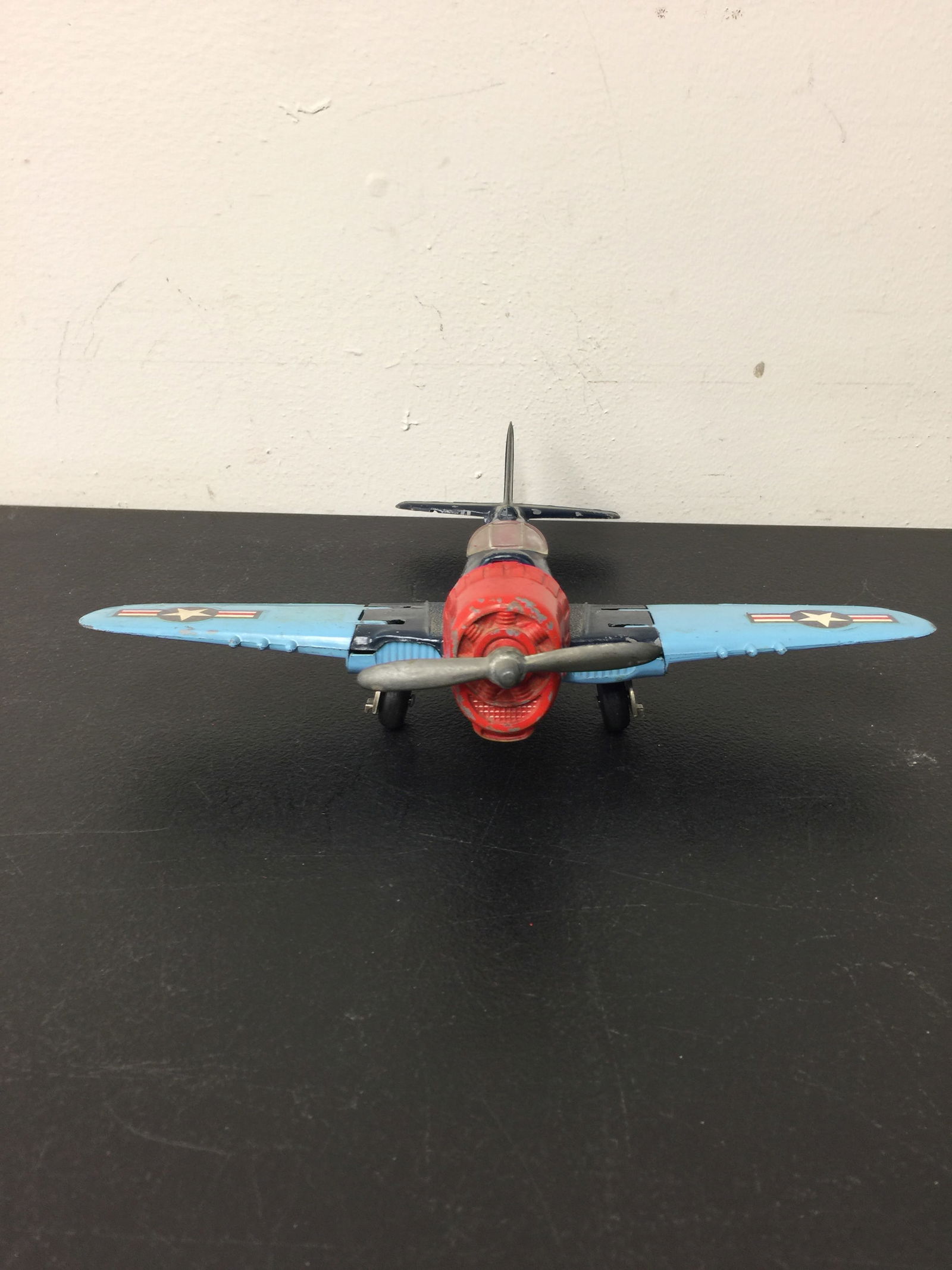 Hubley Kiddie Toy Model 495: metal, 10",x 12", signed on bottom, has fold up wings