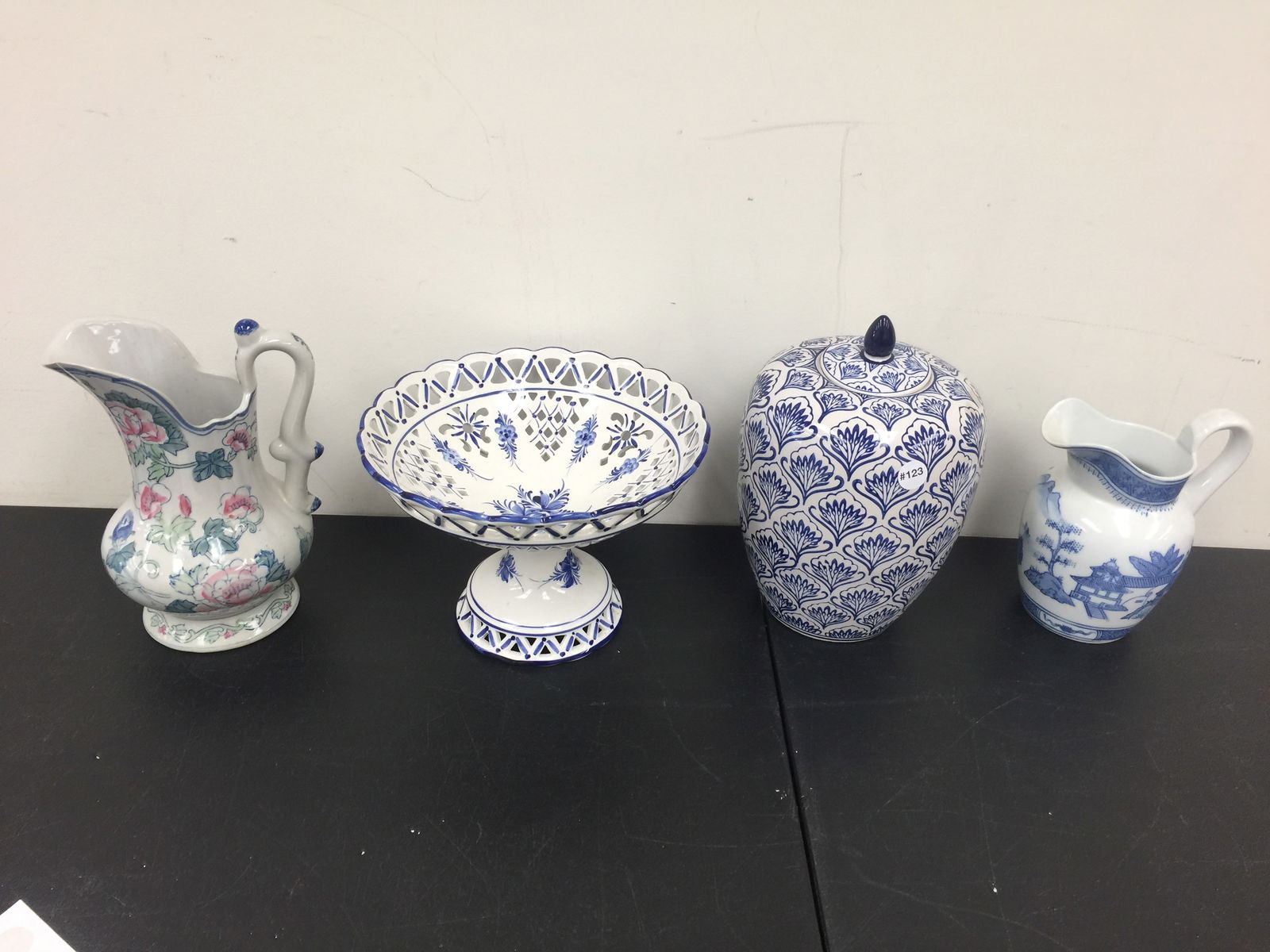 4 Pcs Porcelain (1 of 4)