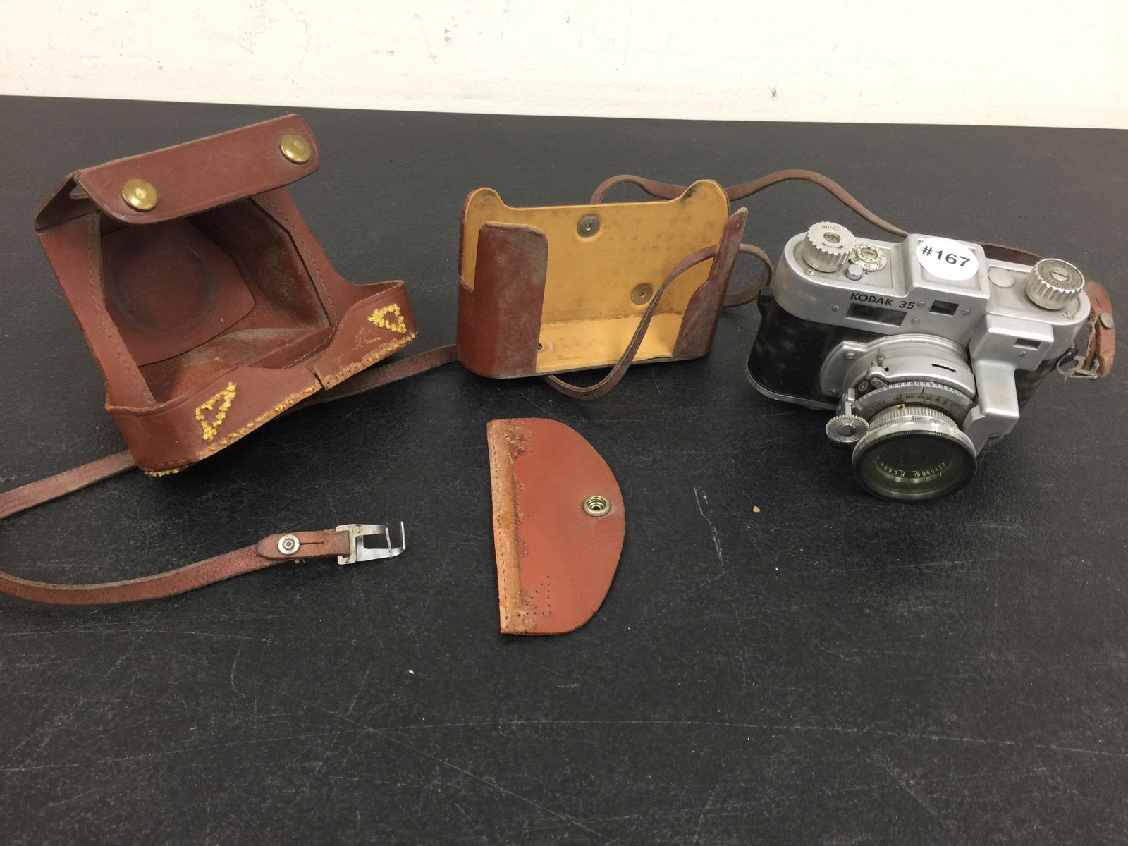 Vintage Kodak 35 Camera (1 of 6)