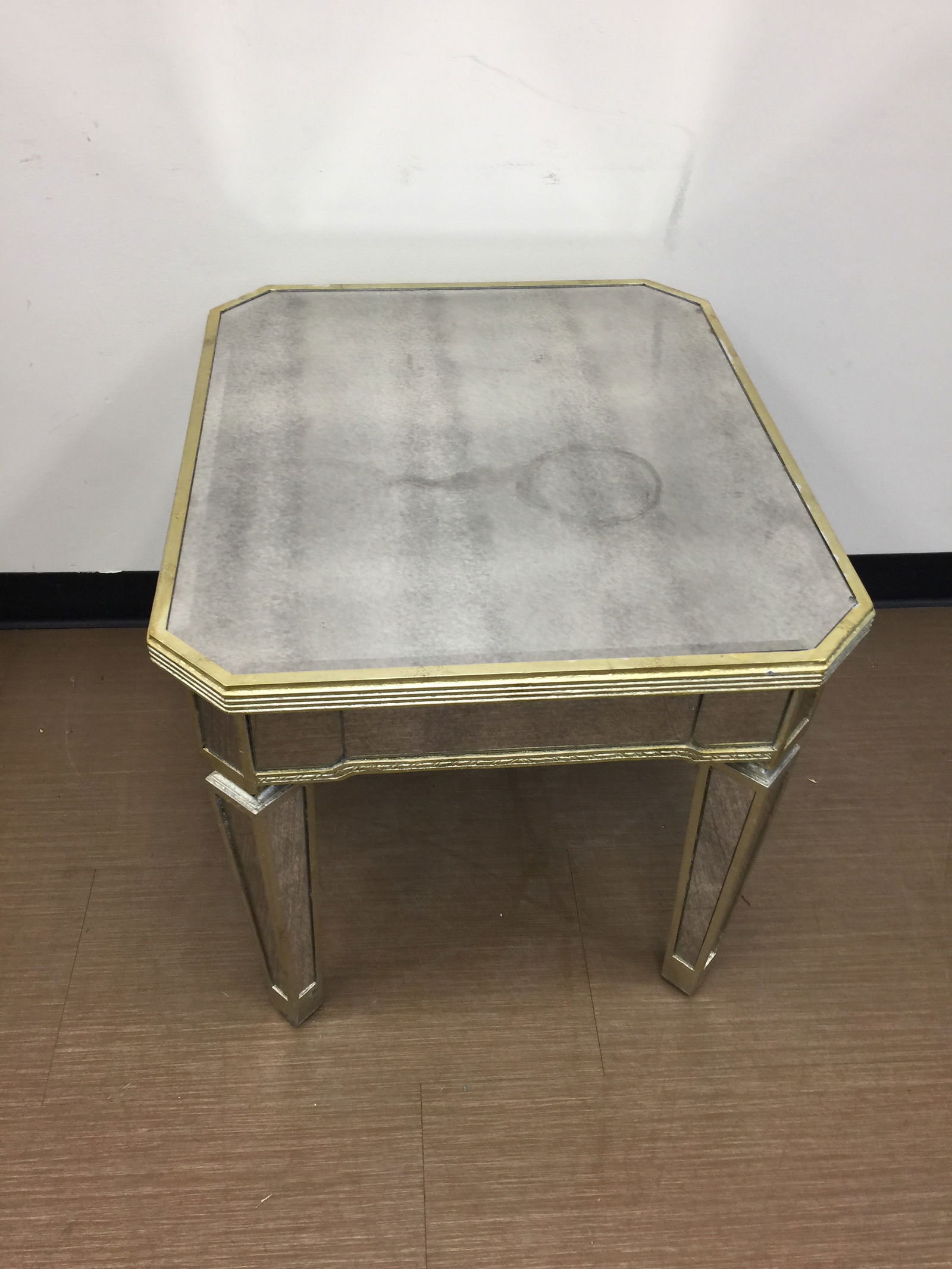 Vintage Mirrored Stand (1 of 5)