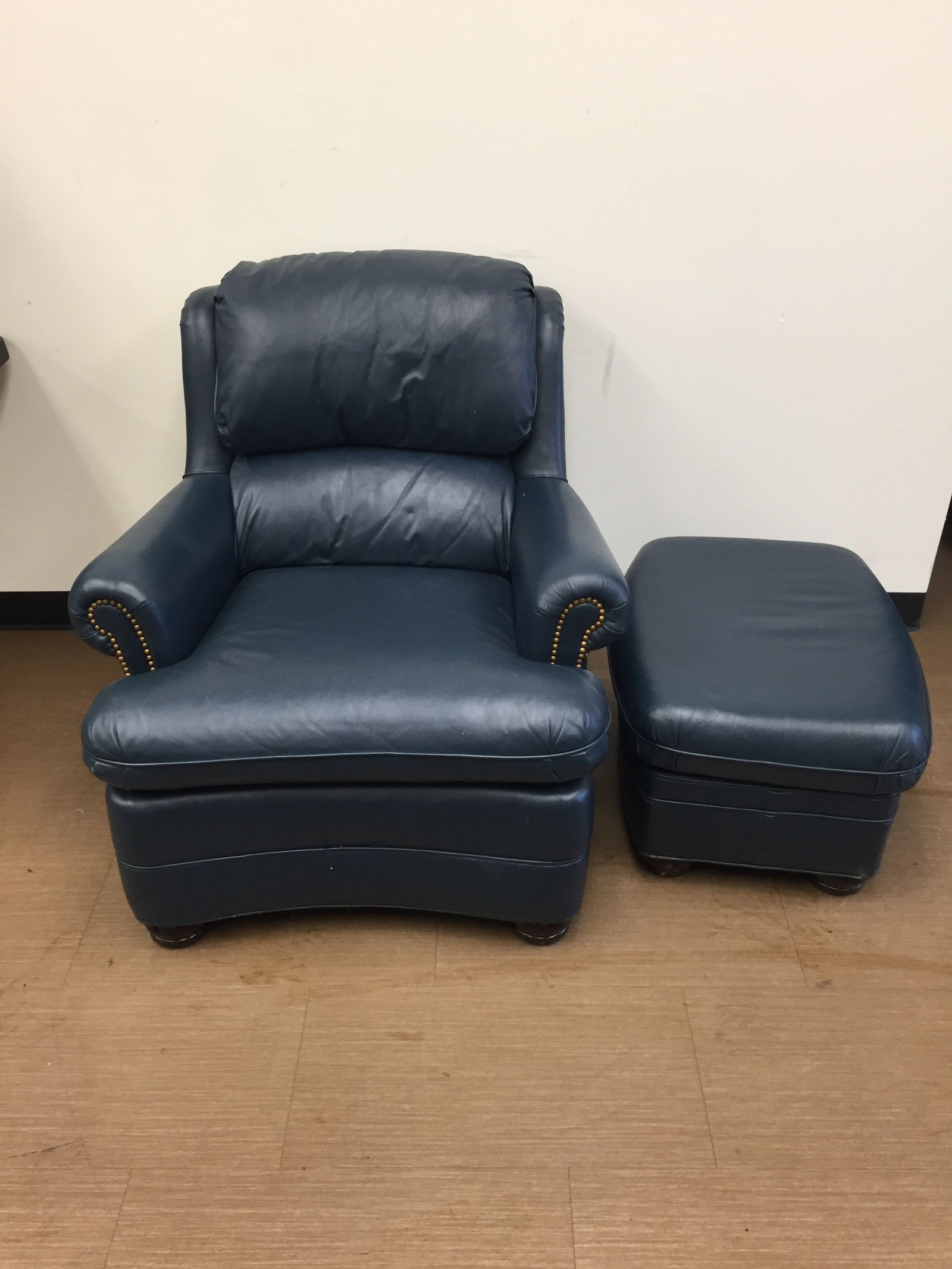 Hancock & Moore Leather Chair (1 of 7)