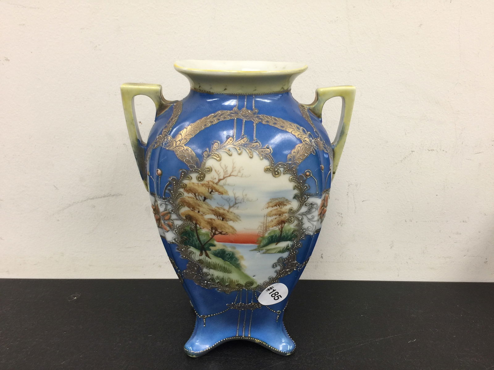 Nippon Landscape Vase (1 of 5)