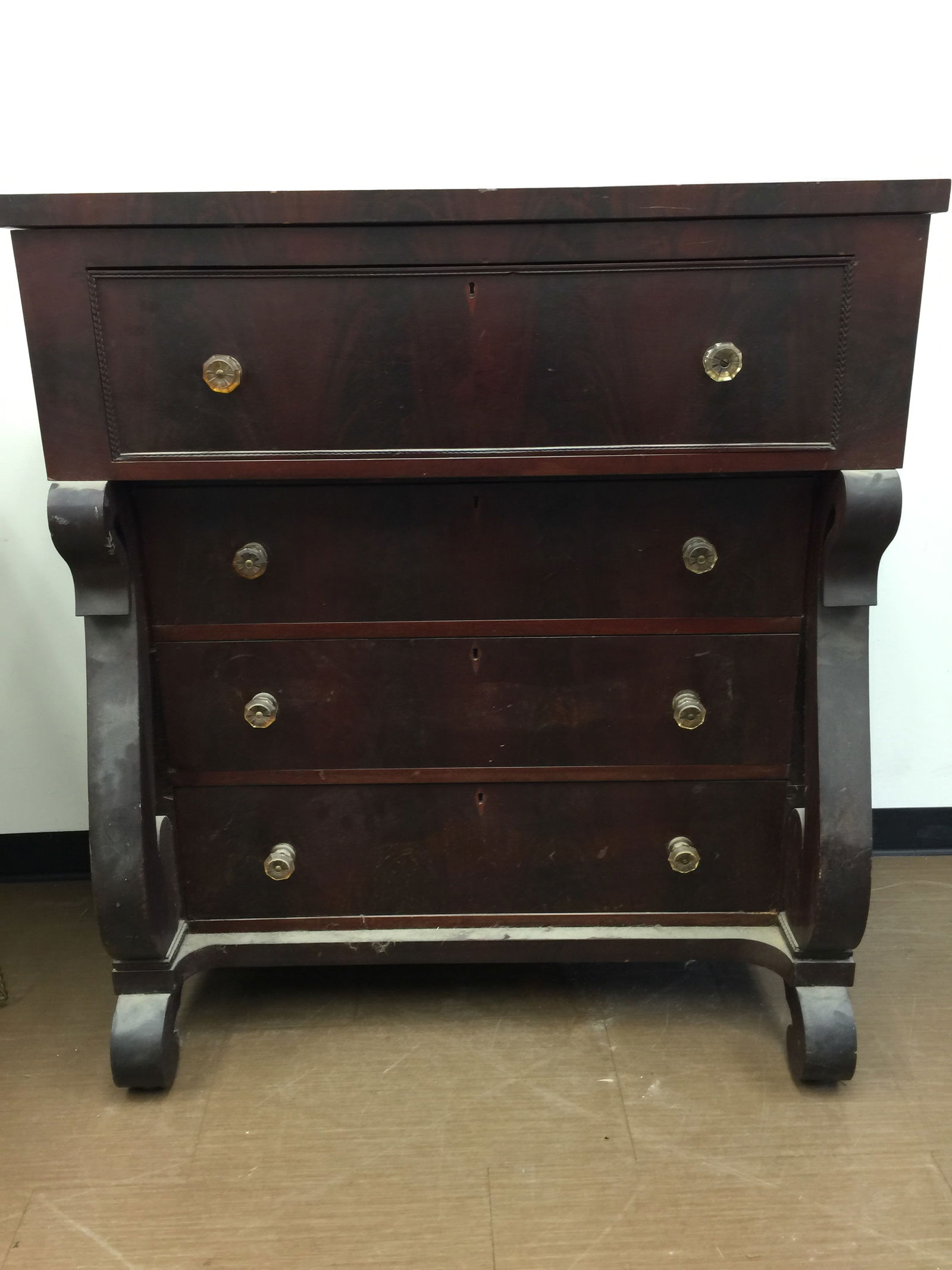 Empire Chest of Drawers (1 of 4)