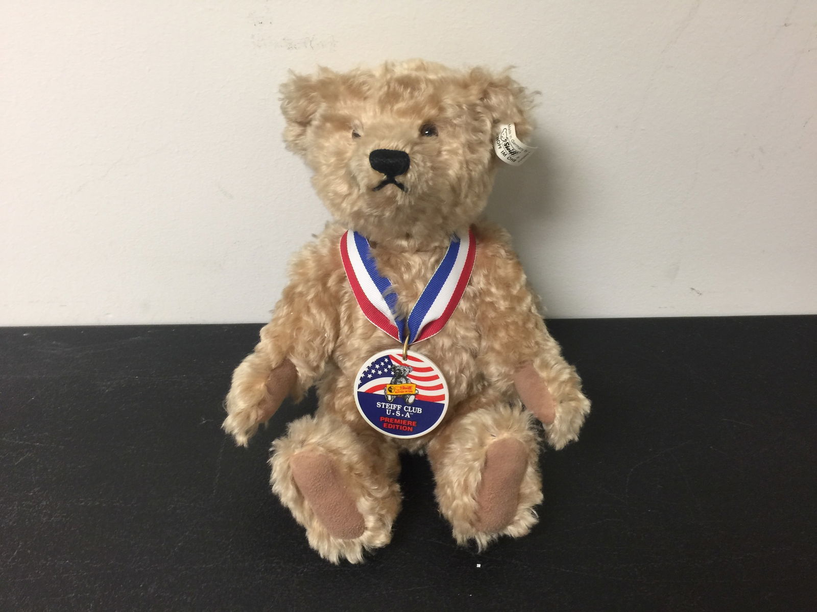 Steiff Premiere Edition Jointed Bear: 11" H.