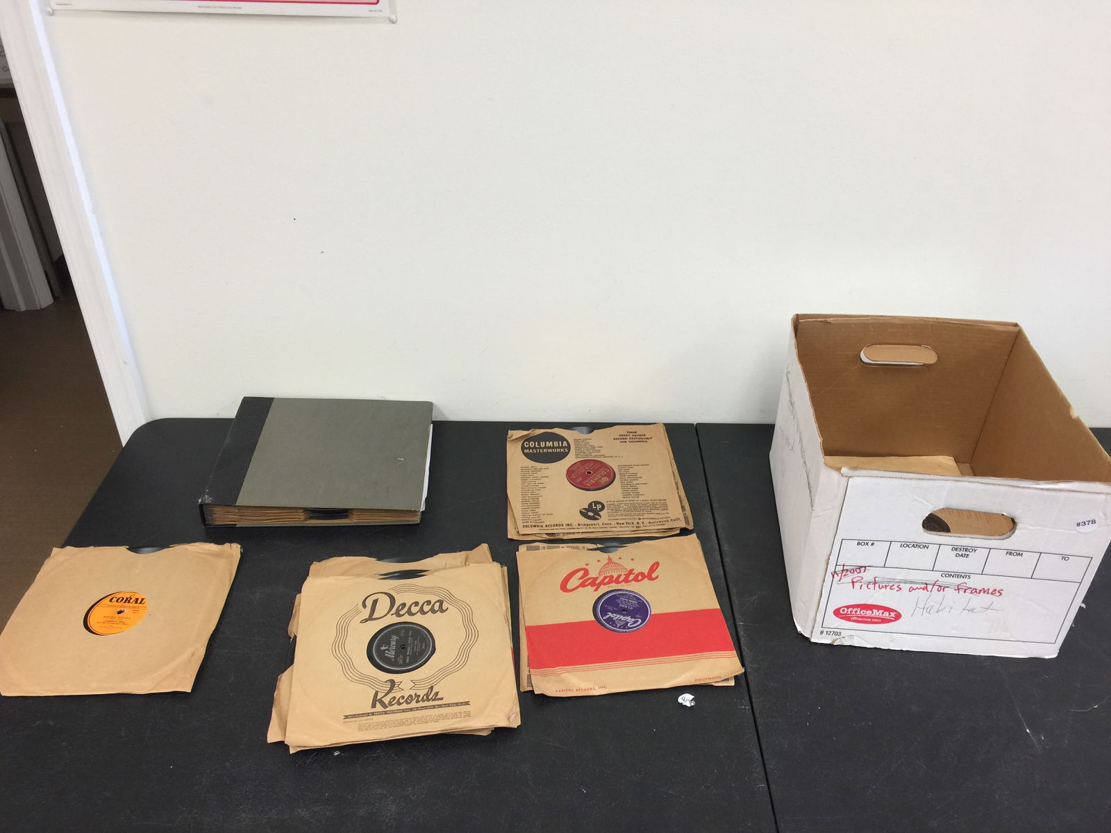 Assorted Records: Grouping of assorted records. Columbia, Victor and more.