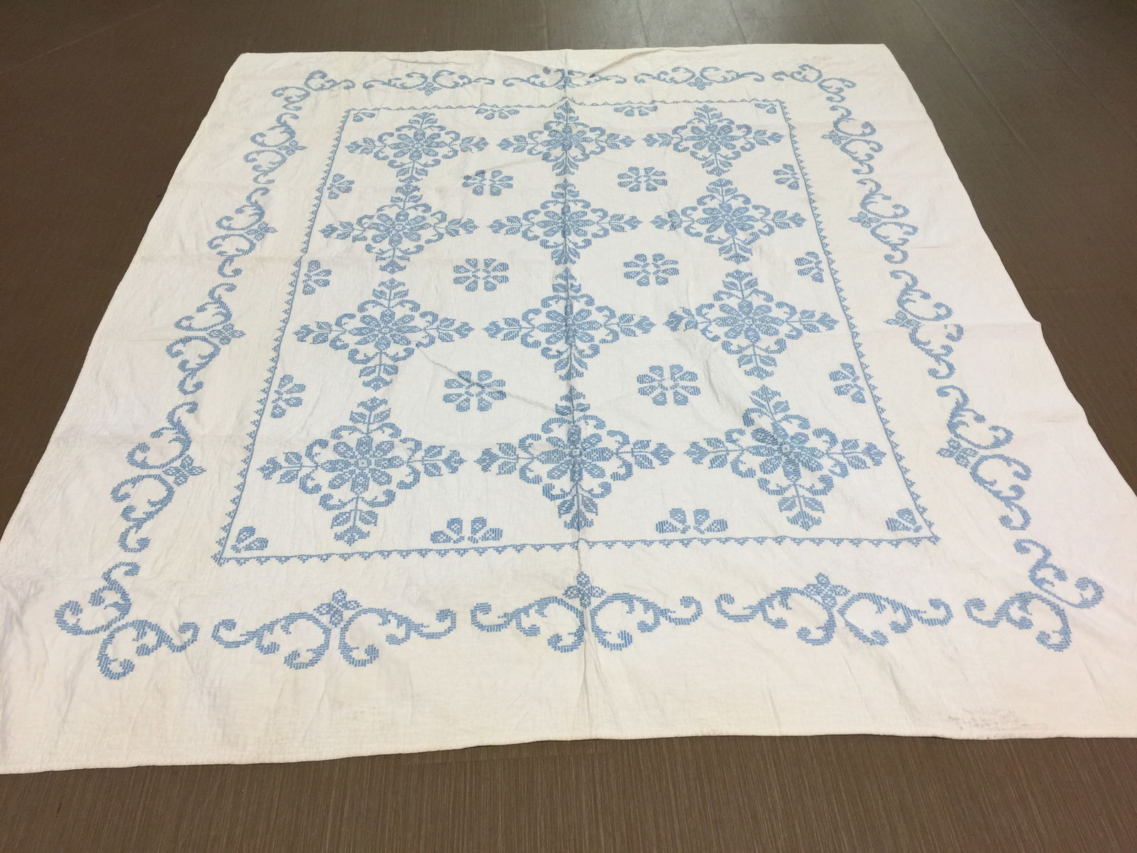 Hand Stitched Quilt (1 of 4)