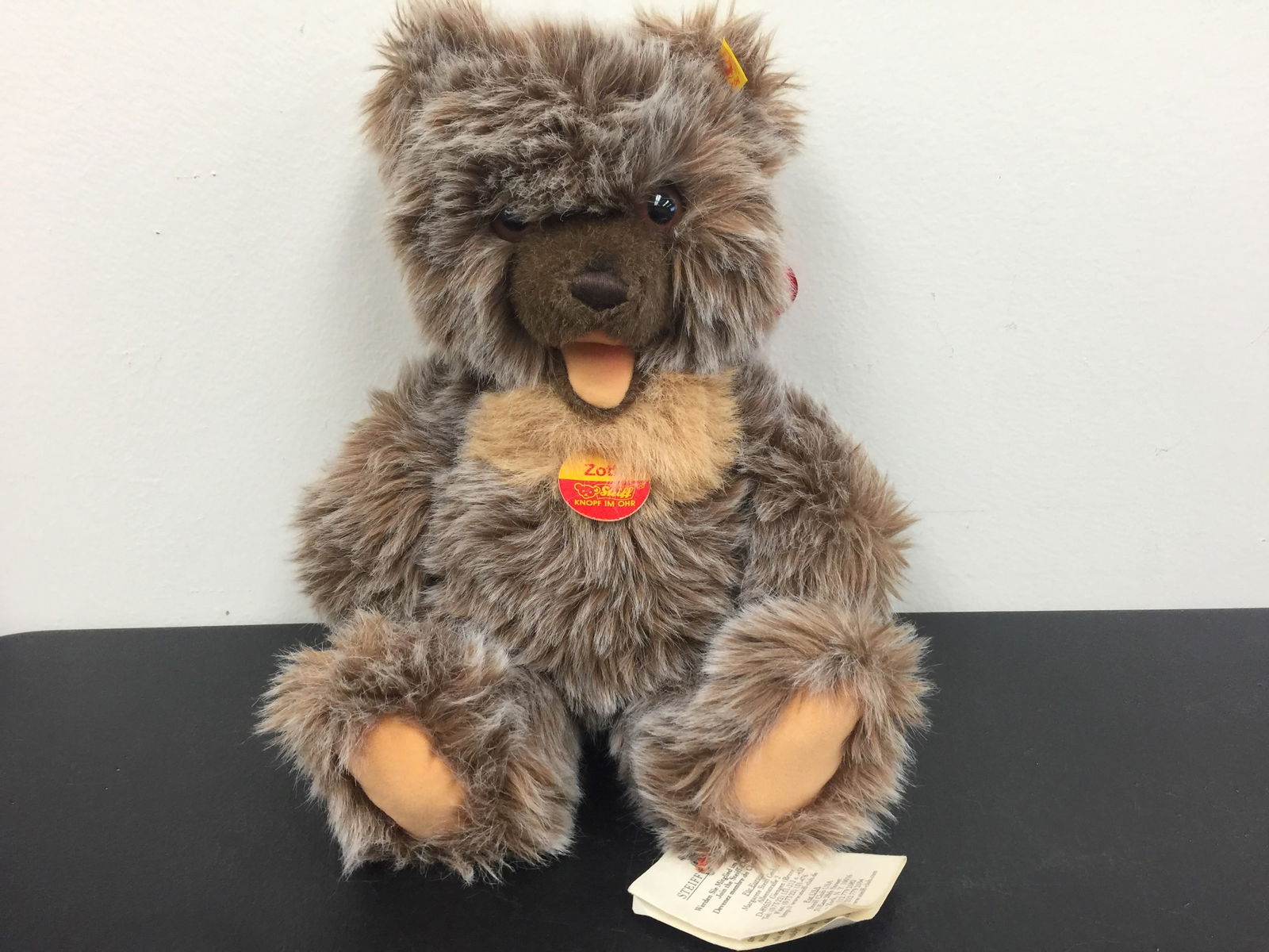Steiff Zotty Jointed Bear: has tag, 12"H.