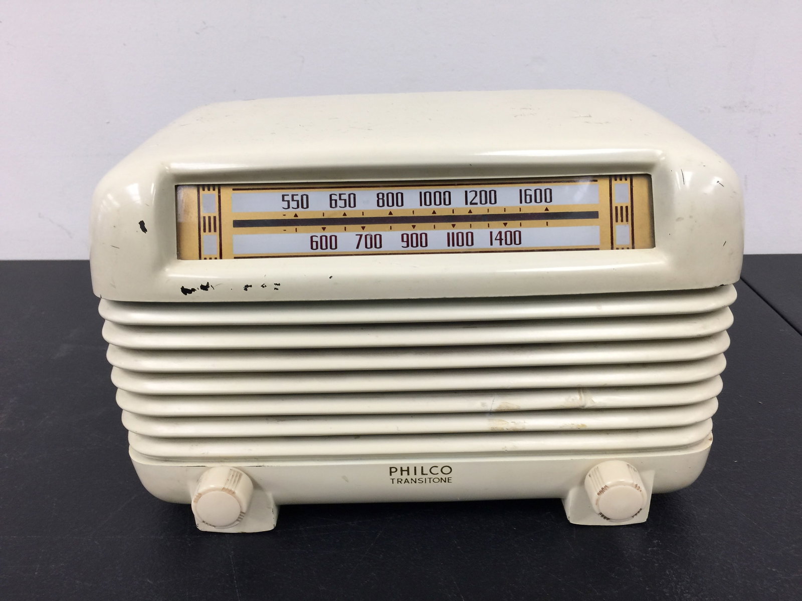 Philco "Transitone" Radio: 11"w.