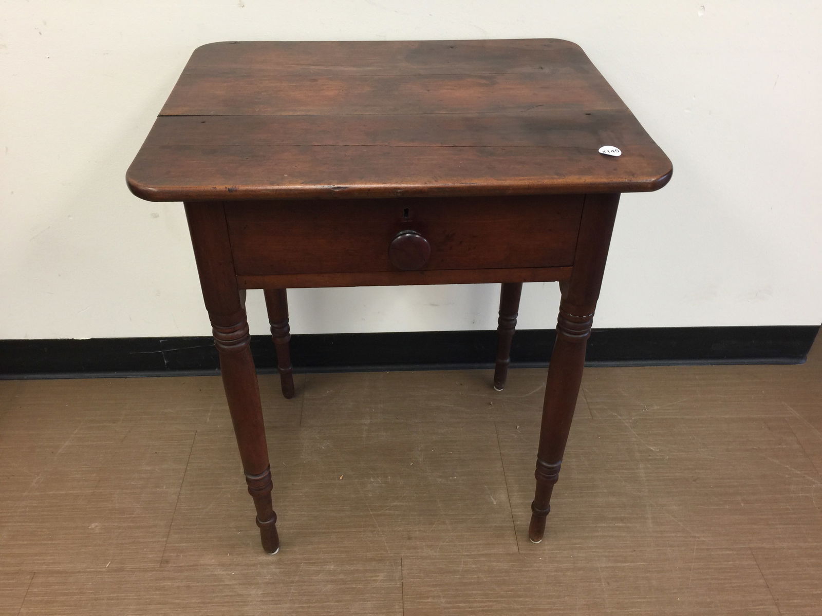 Sheraton One Drawer Stand (1 of 4)