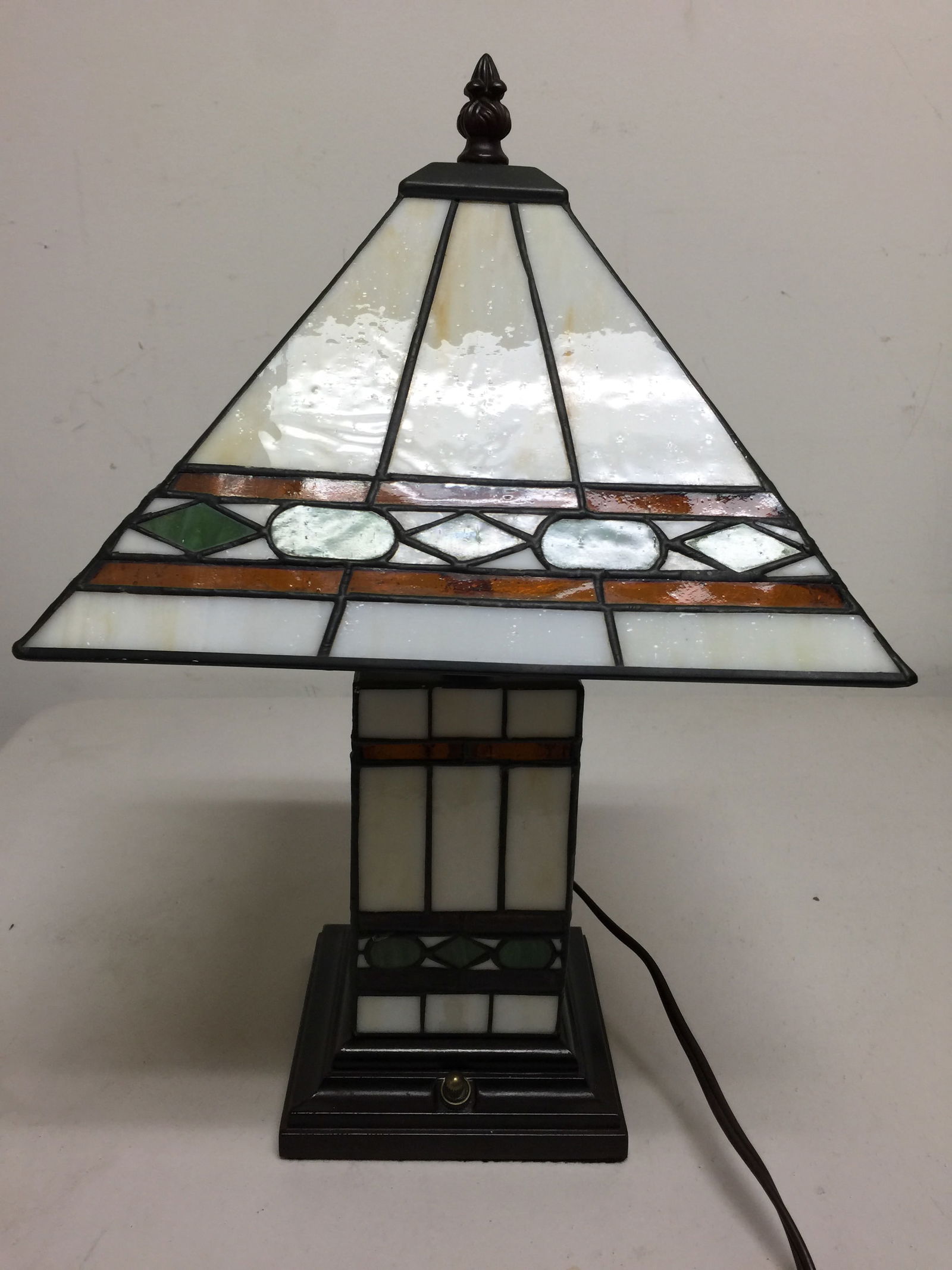 Stained Glass Mission Style Lamp: 16" H