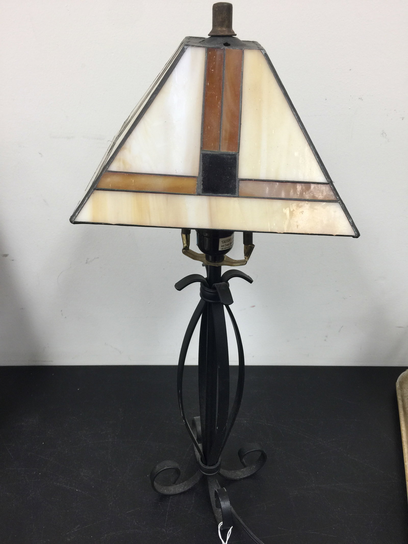 Arts & Crafts Style Lamp (1 of 4)