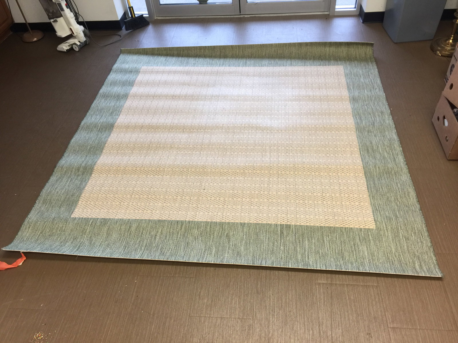 Couristan carpet (1 of 3)