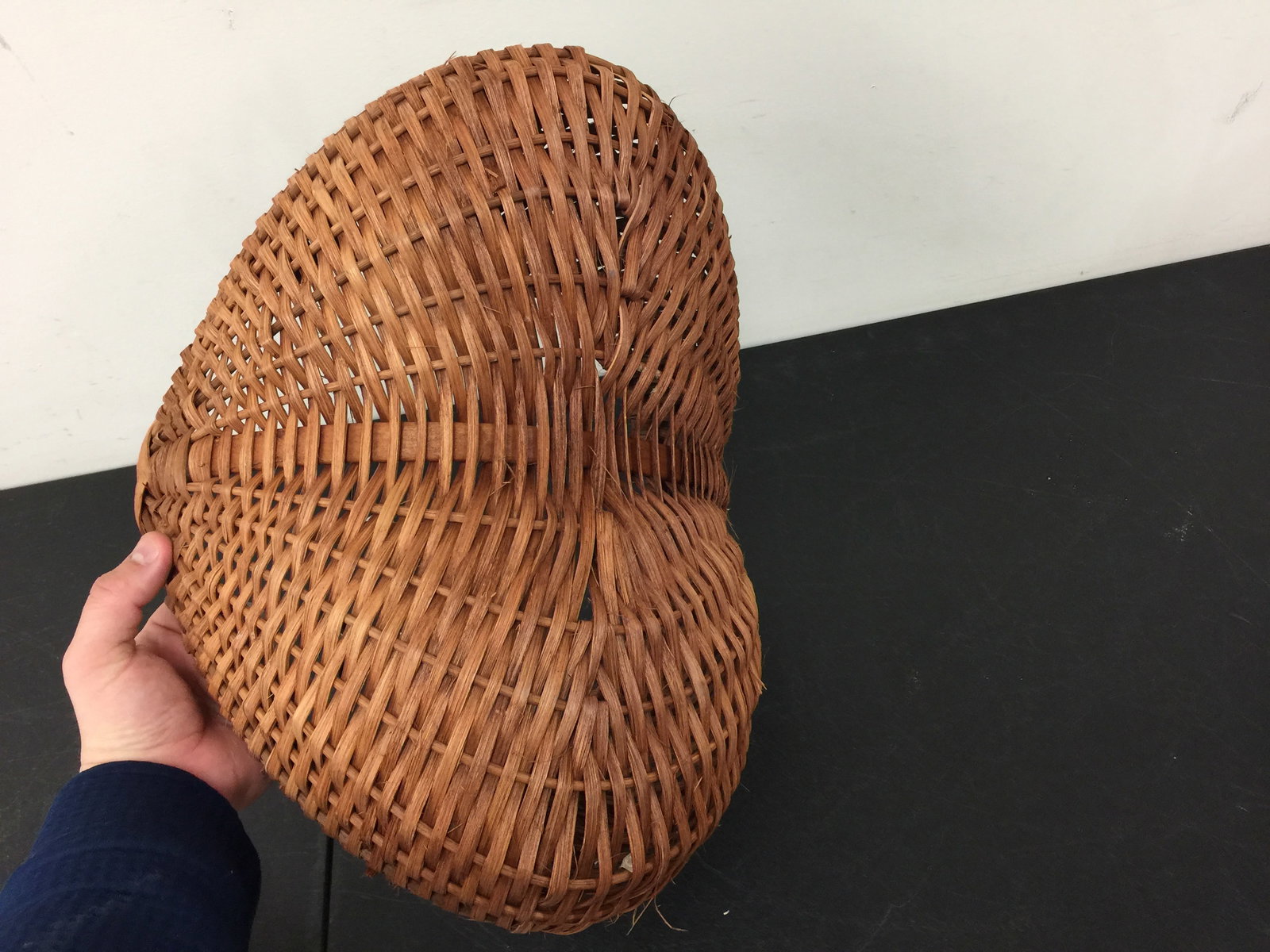 Vintage Buttocks Basket - 3