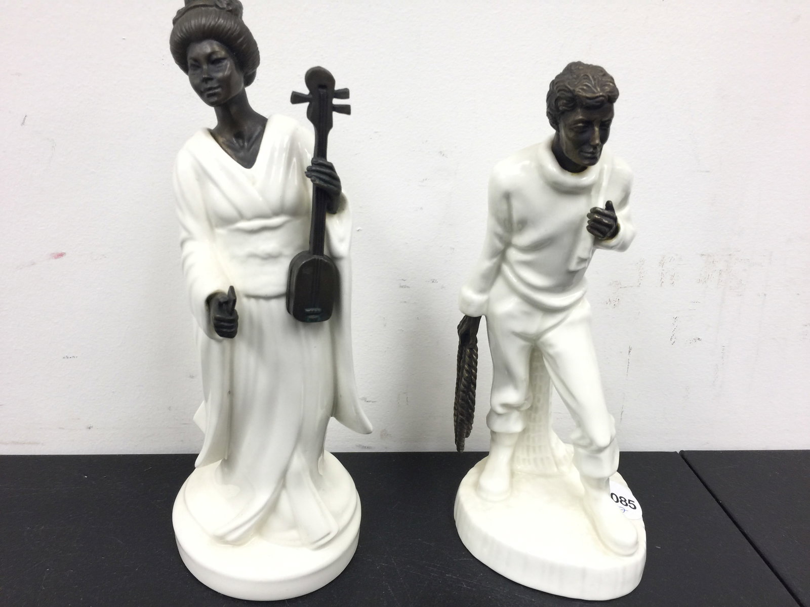 2 Mintons Figurines (1 of 5)