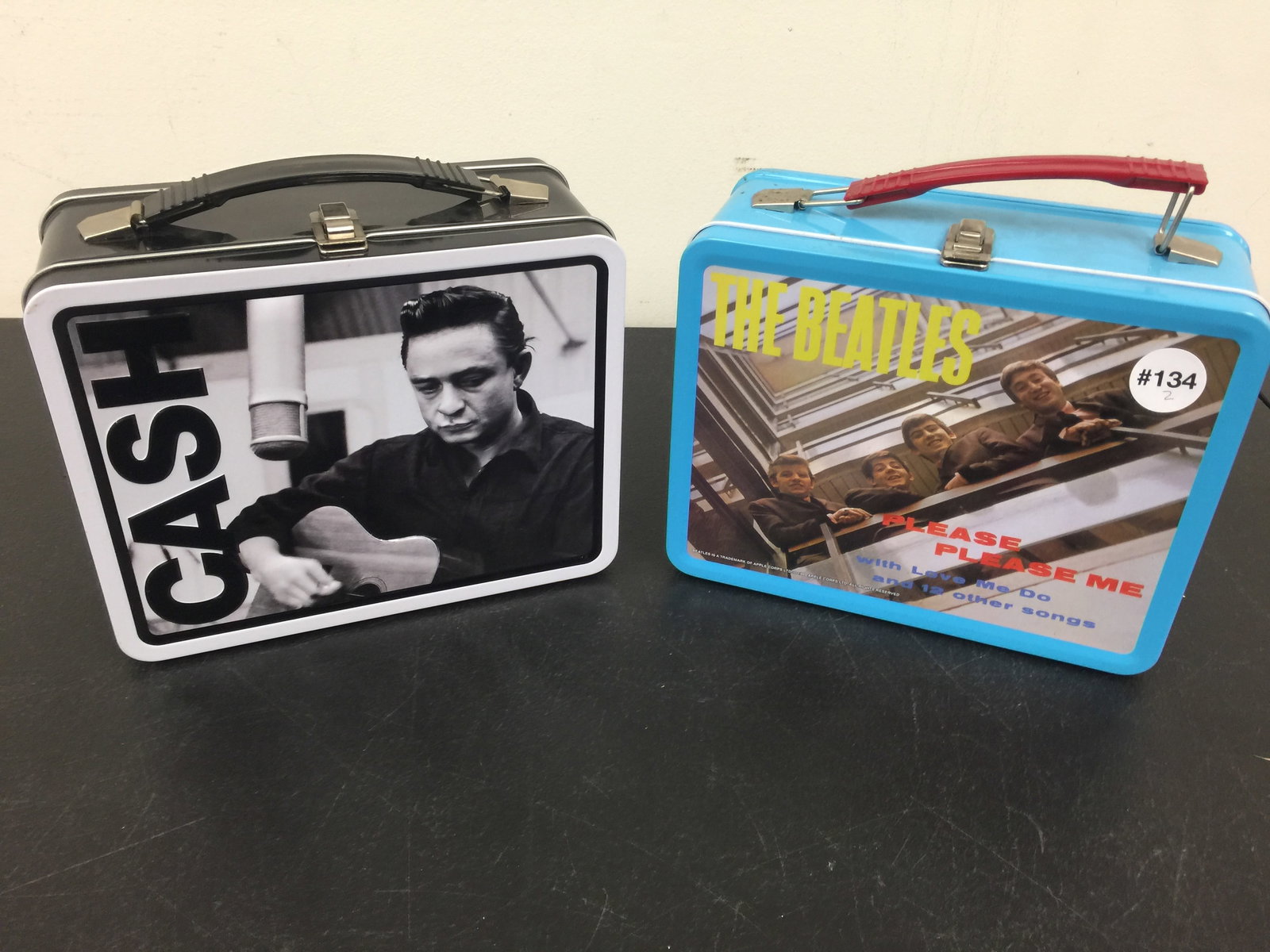 2 Lunch Boxes (1 of 5)