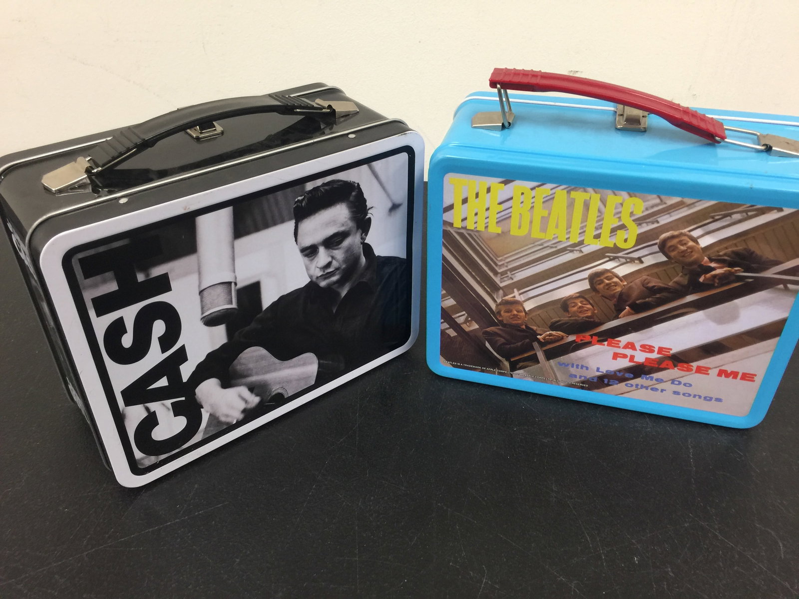 2 Lunch Boxes - 3