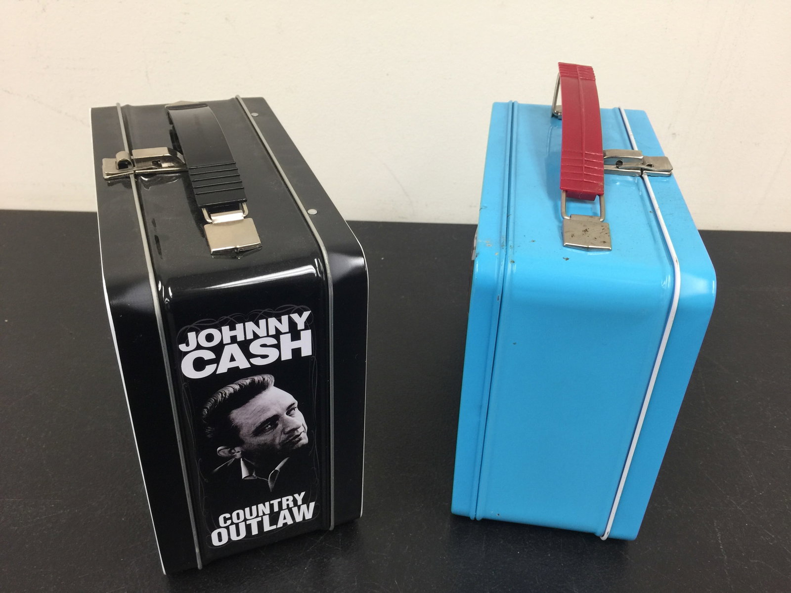 2 Lunch Boxes - 4