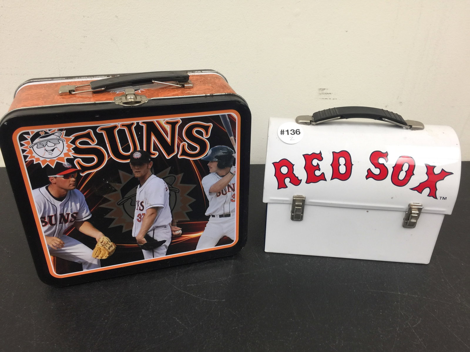 2 Lunch Boxes (1 of 5)