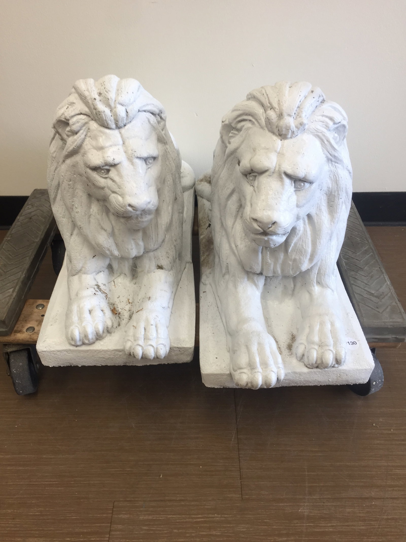 Pair of Concrete Lions (1 of 6)