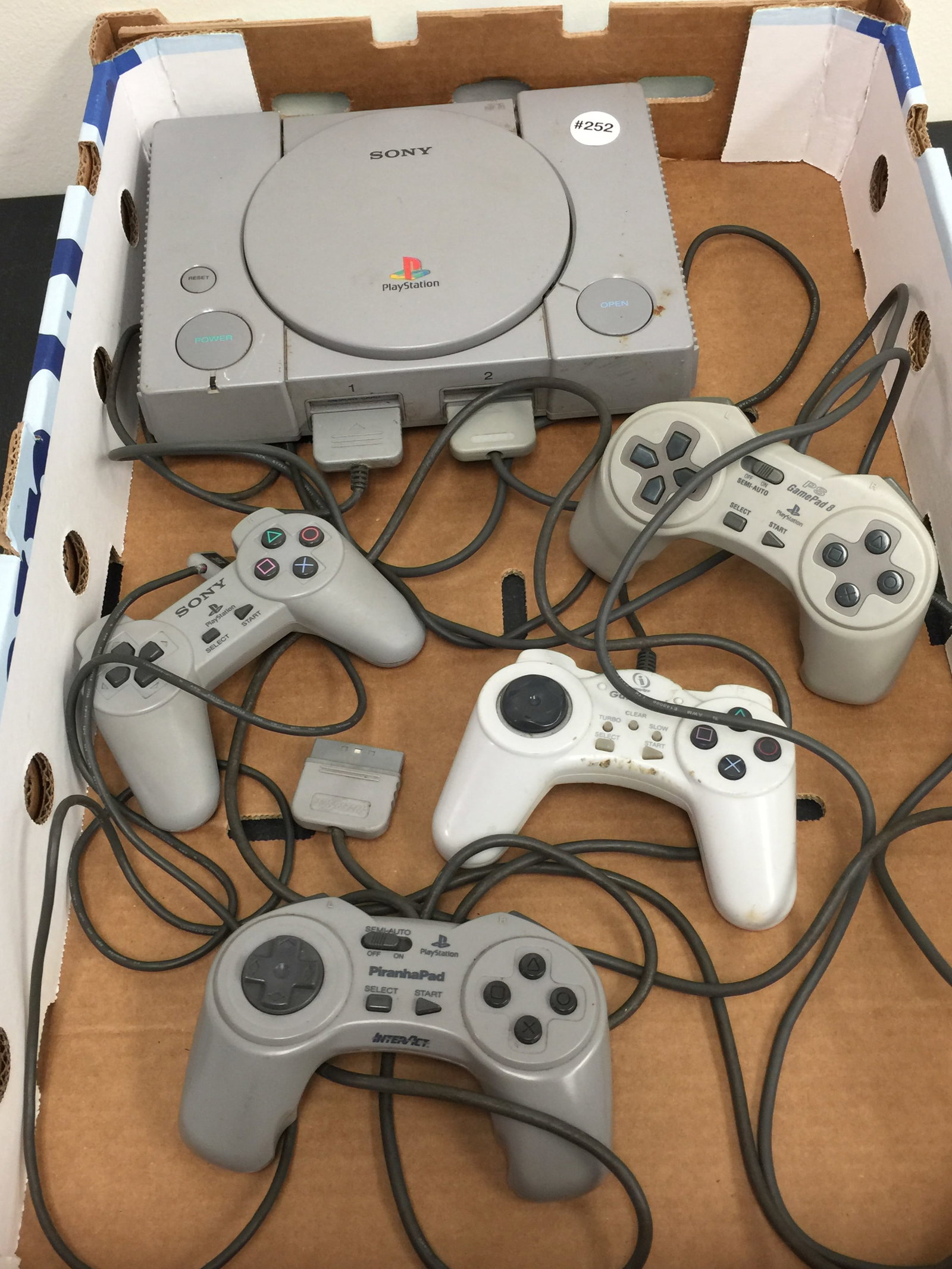 Sony Playstation I Game System (1 of 7)