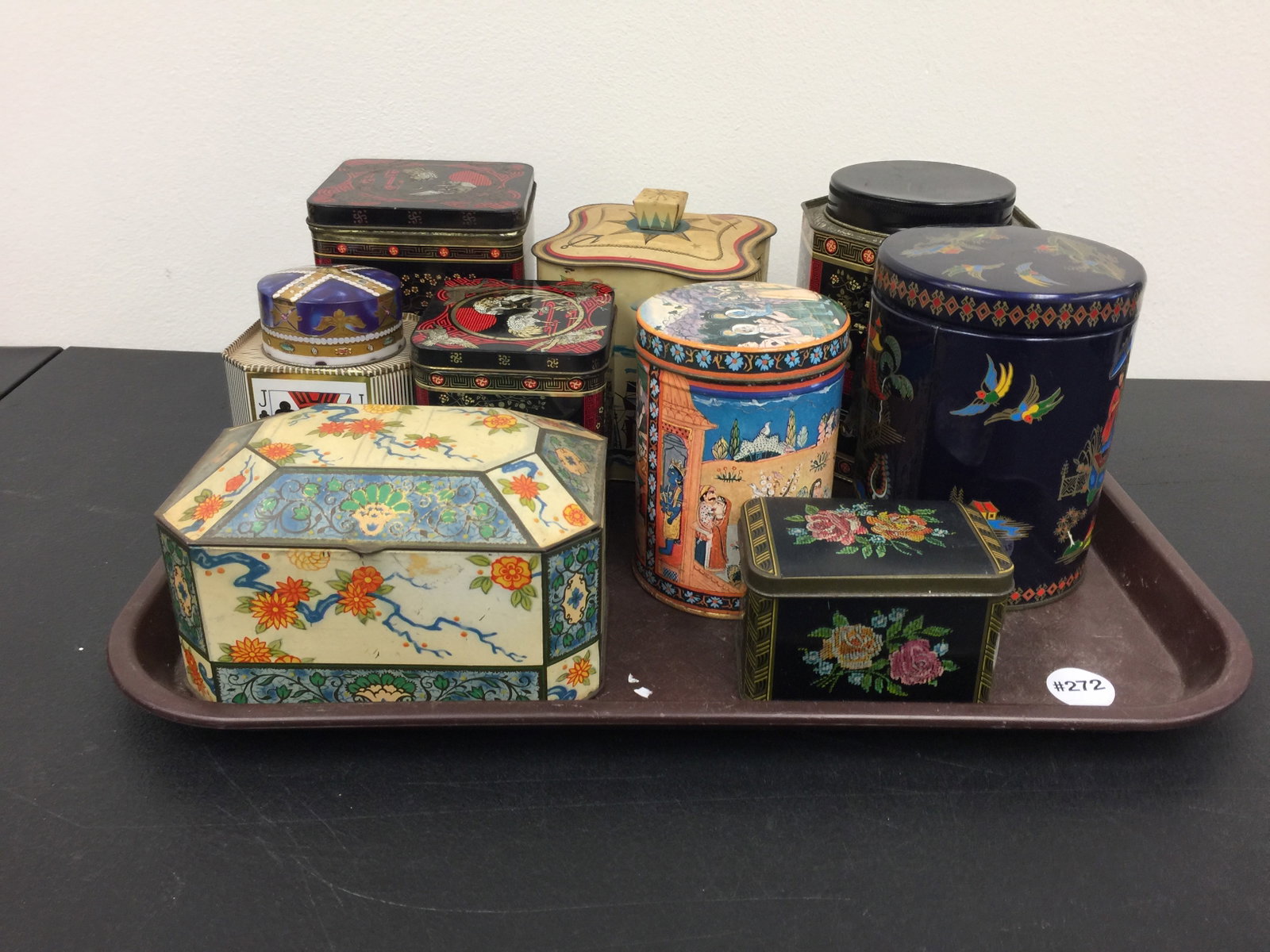 Vintage Tins: Largest 5.5"
