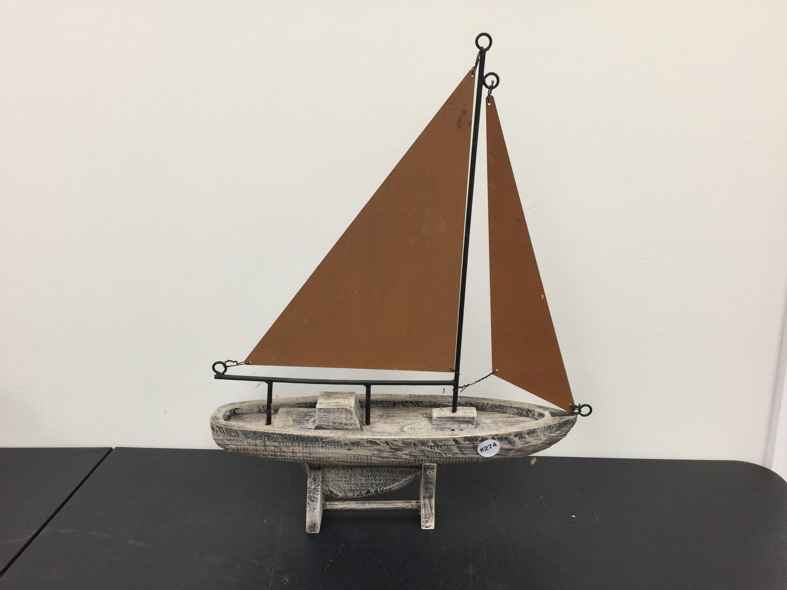 Model Boat (1 of 2)