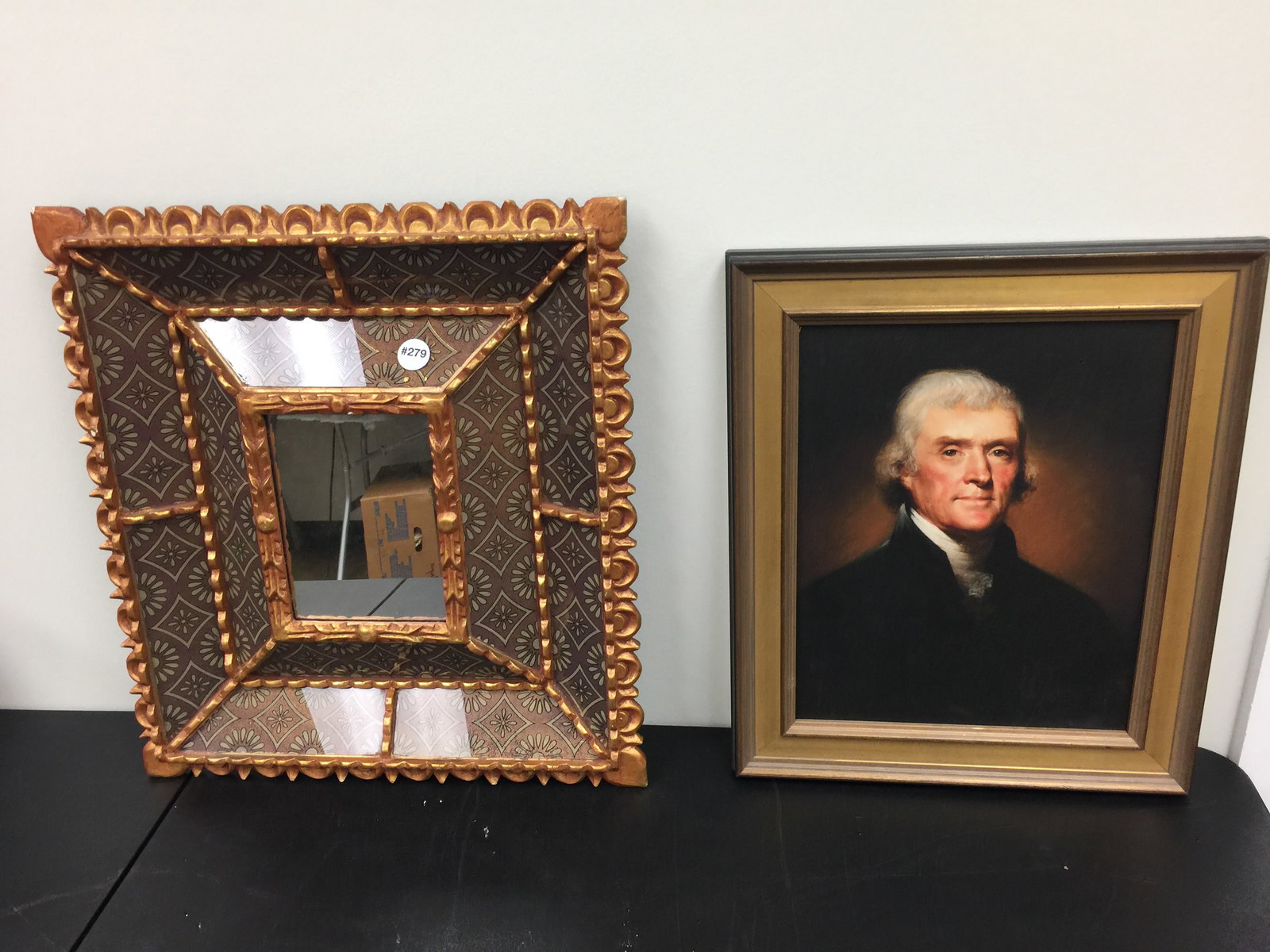 Decorative Wall Hangings (1 of 3)