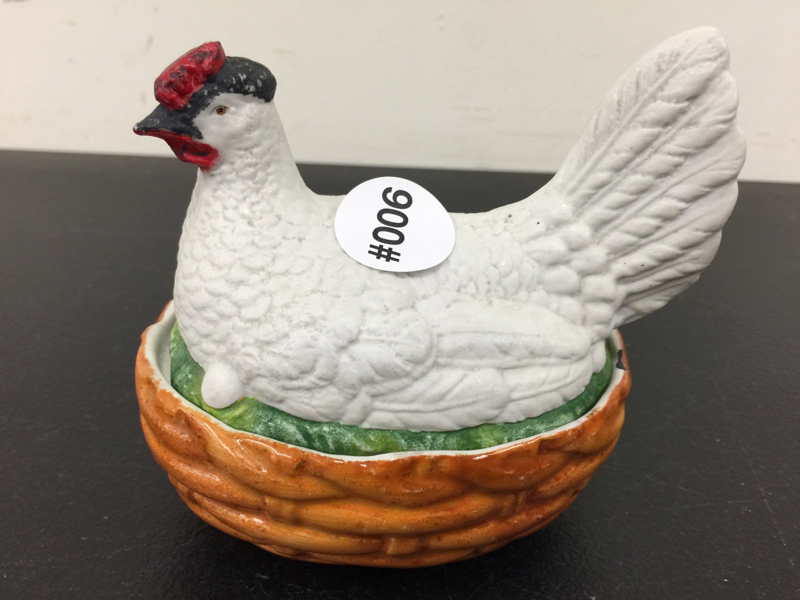 Staffordshire Hen on Nest: 5"W.