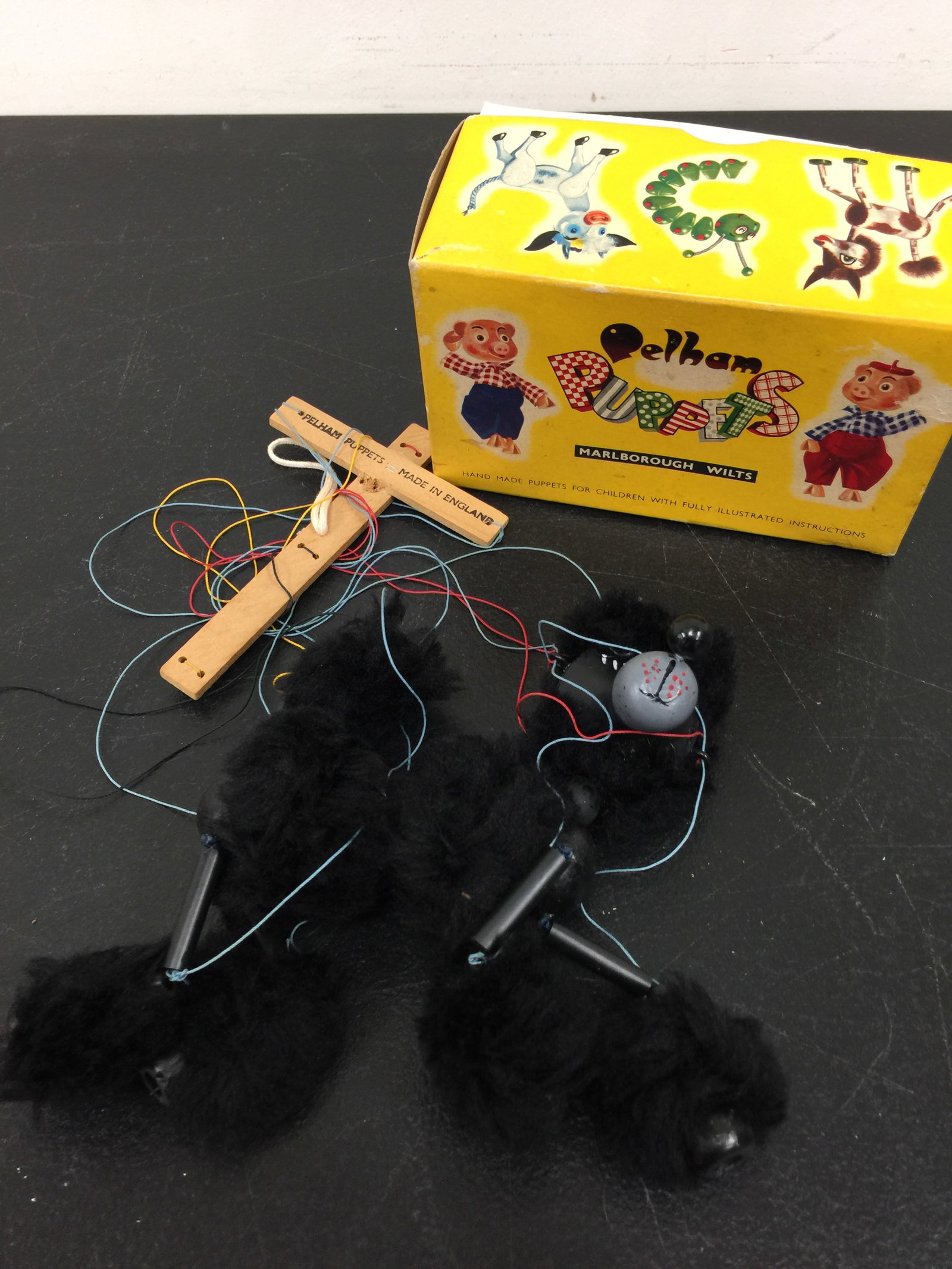 English Pelham Dog Puppet (1 of 4)
