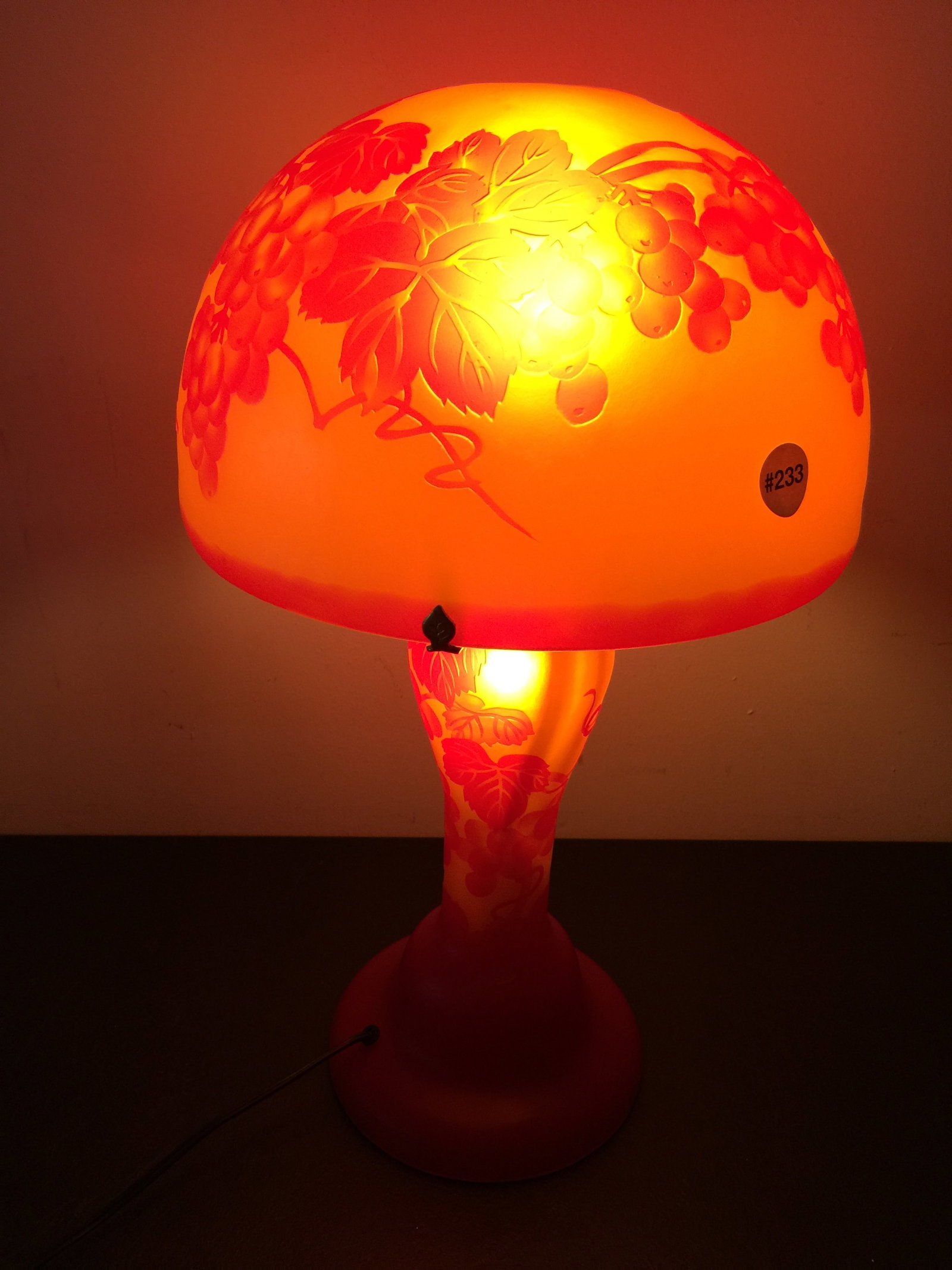 Galle Cameo Mushroom Lamp (1 of 6)