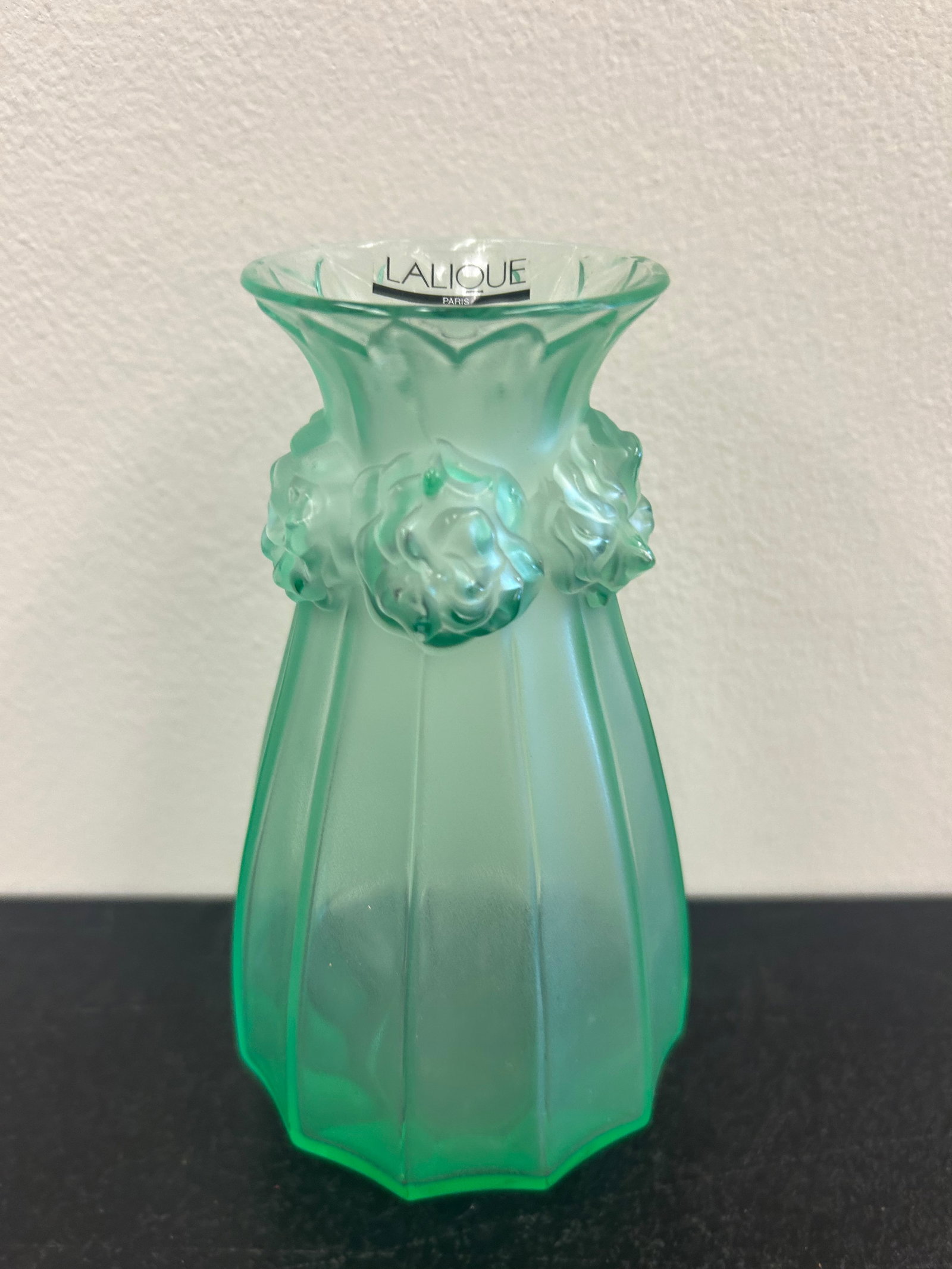 Lalique Green Oeillets Carnations Vase (1 of 4)