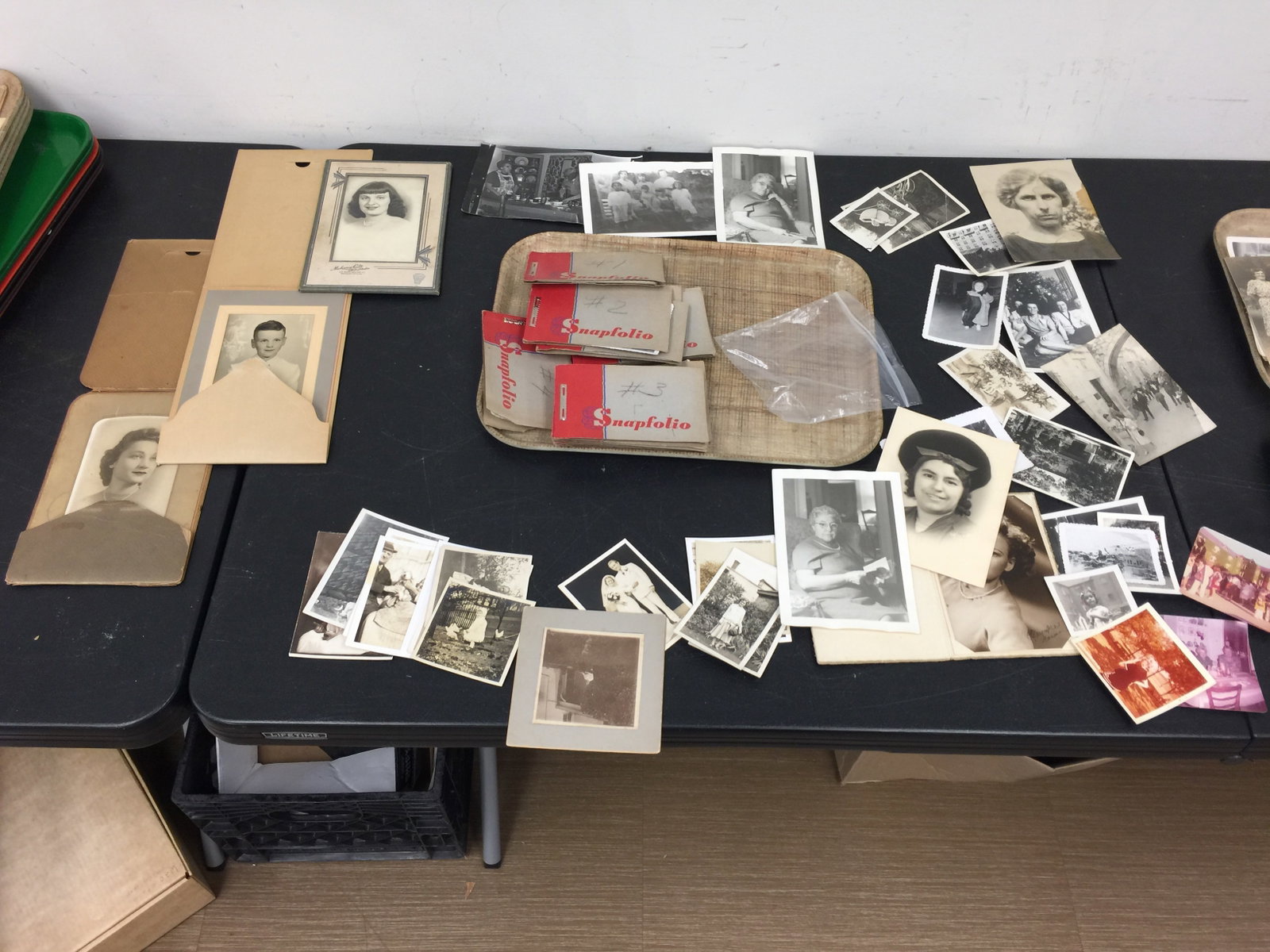 Large Grouping of Antique/Vintage Photos (1 of 8)