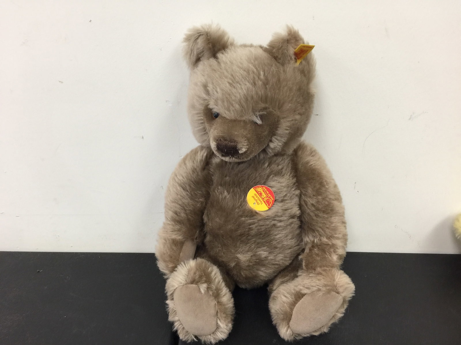 Steiff Jointed Bear w/Growler (1 of 3)