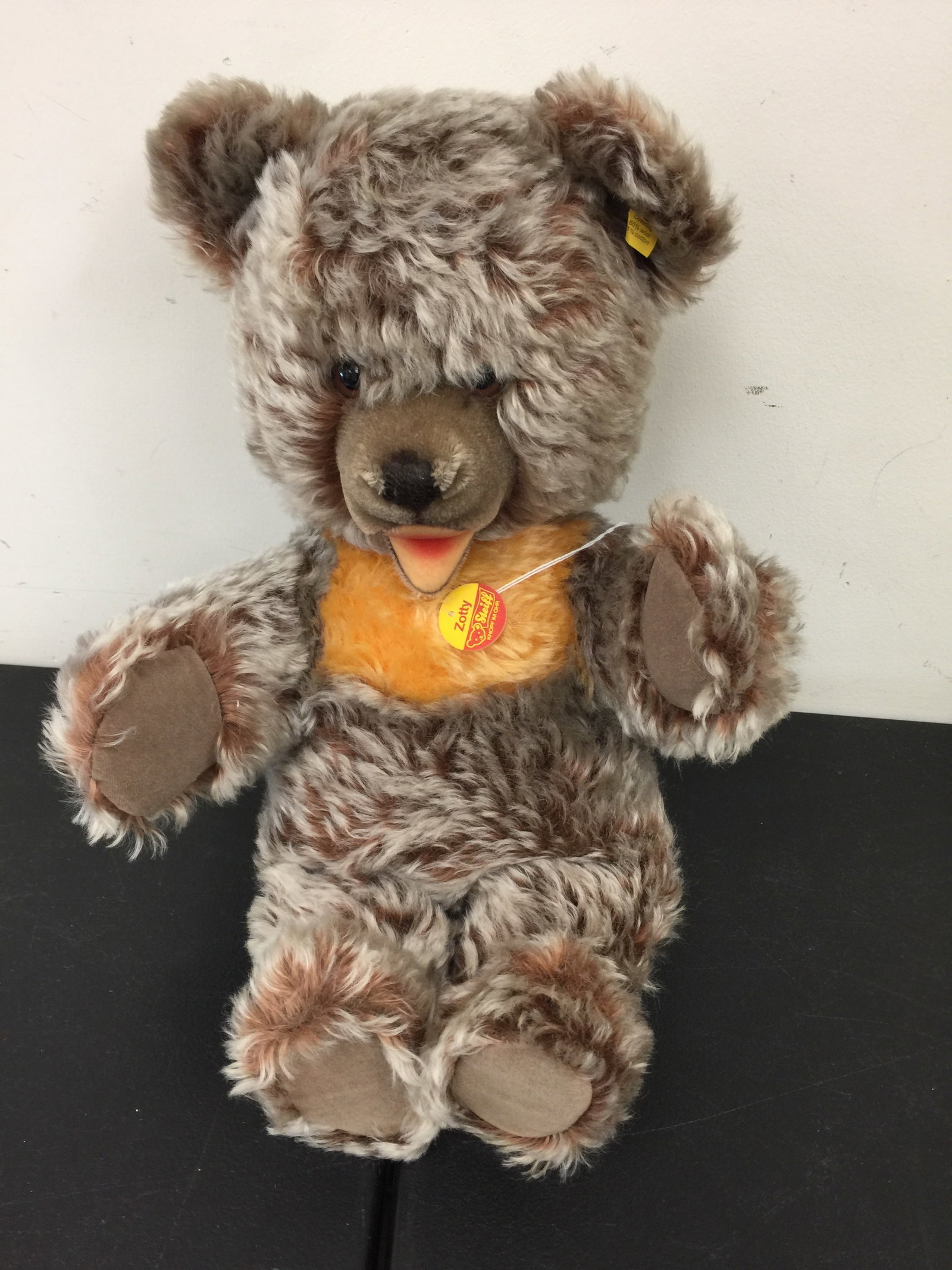 Steiff Zotty Bear (1 of 3)