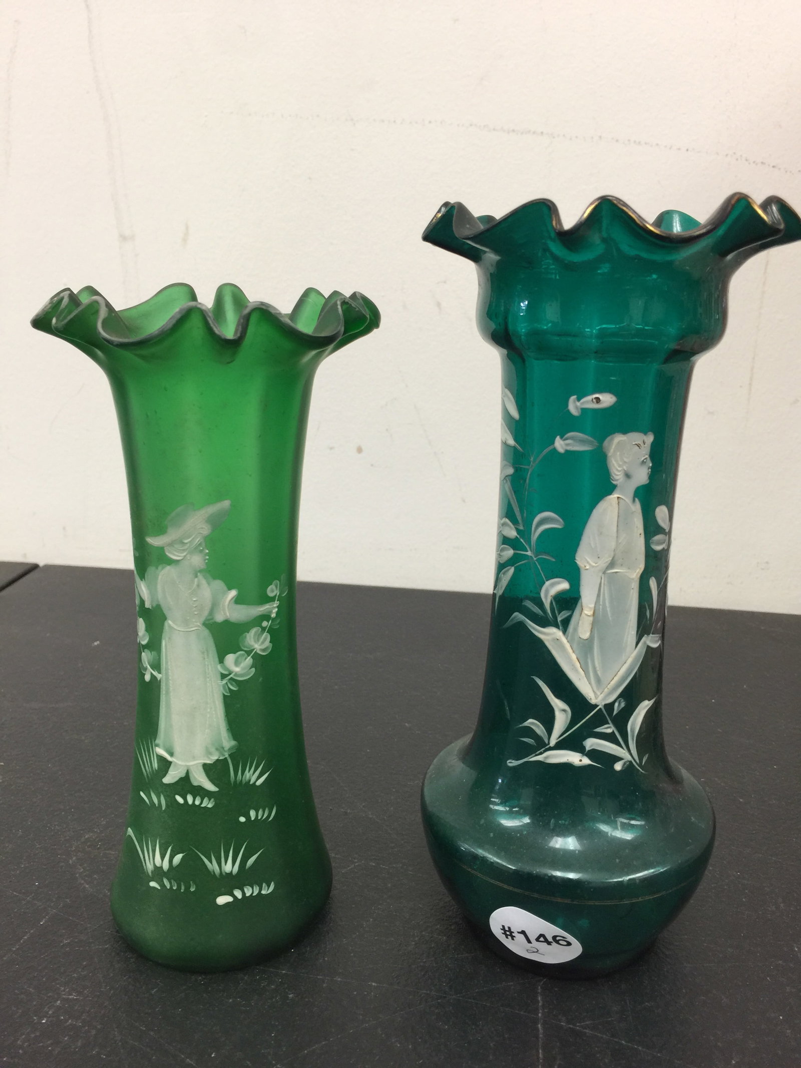 2 Mary Gregory Portrait Vases (1 of 4)