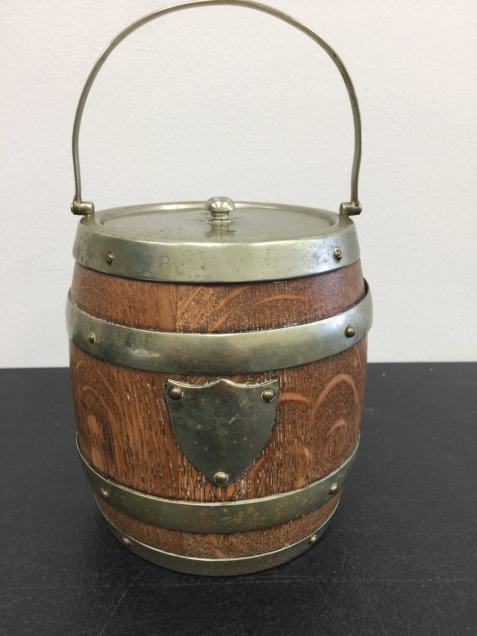 Antique Oak Barrel Humidor (1 of 6)