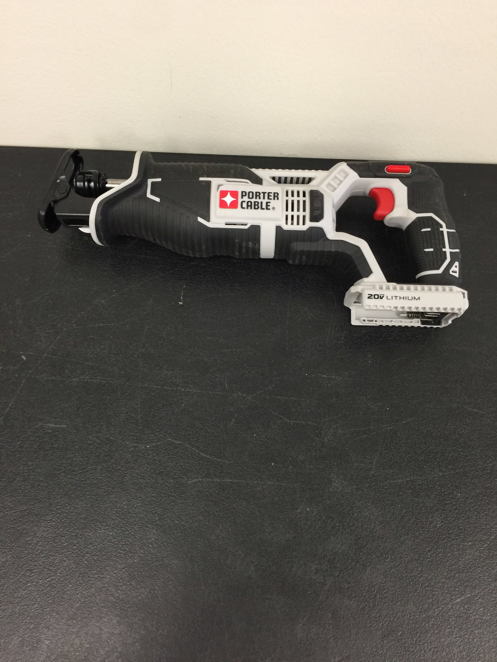 Porter Cable Reciprocating Saw (1 of 2)