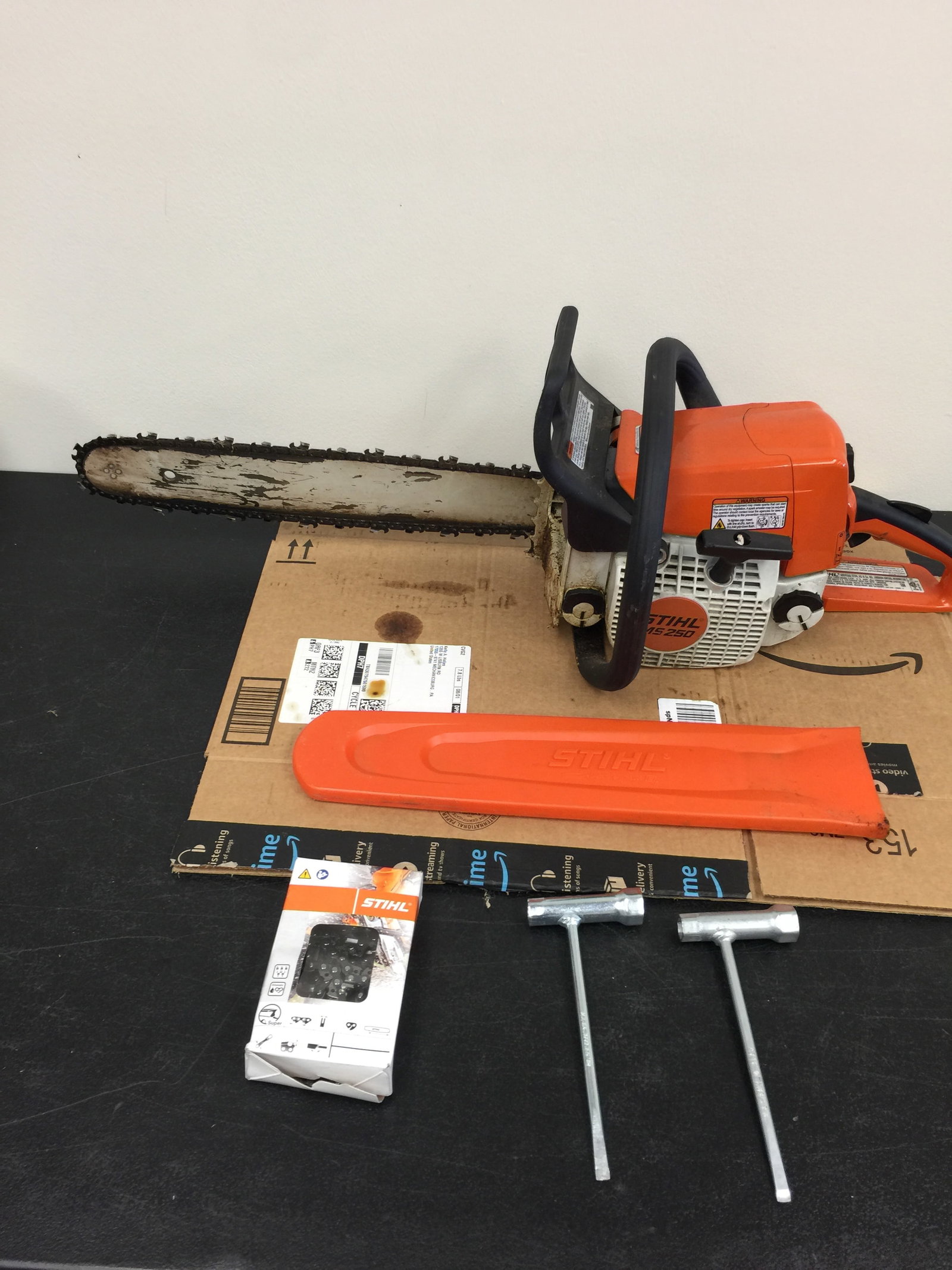Stihl Chainsaw (1 of 5)