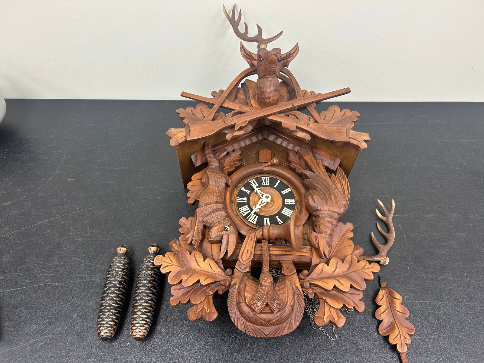 German Black Forest Hunter Coo-Coo Clock (1 of 9)